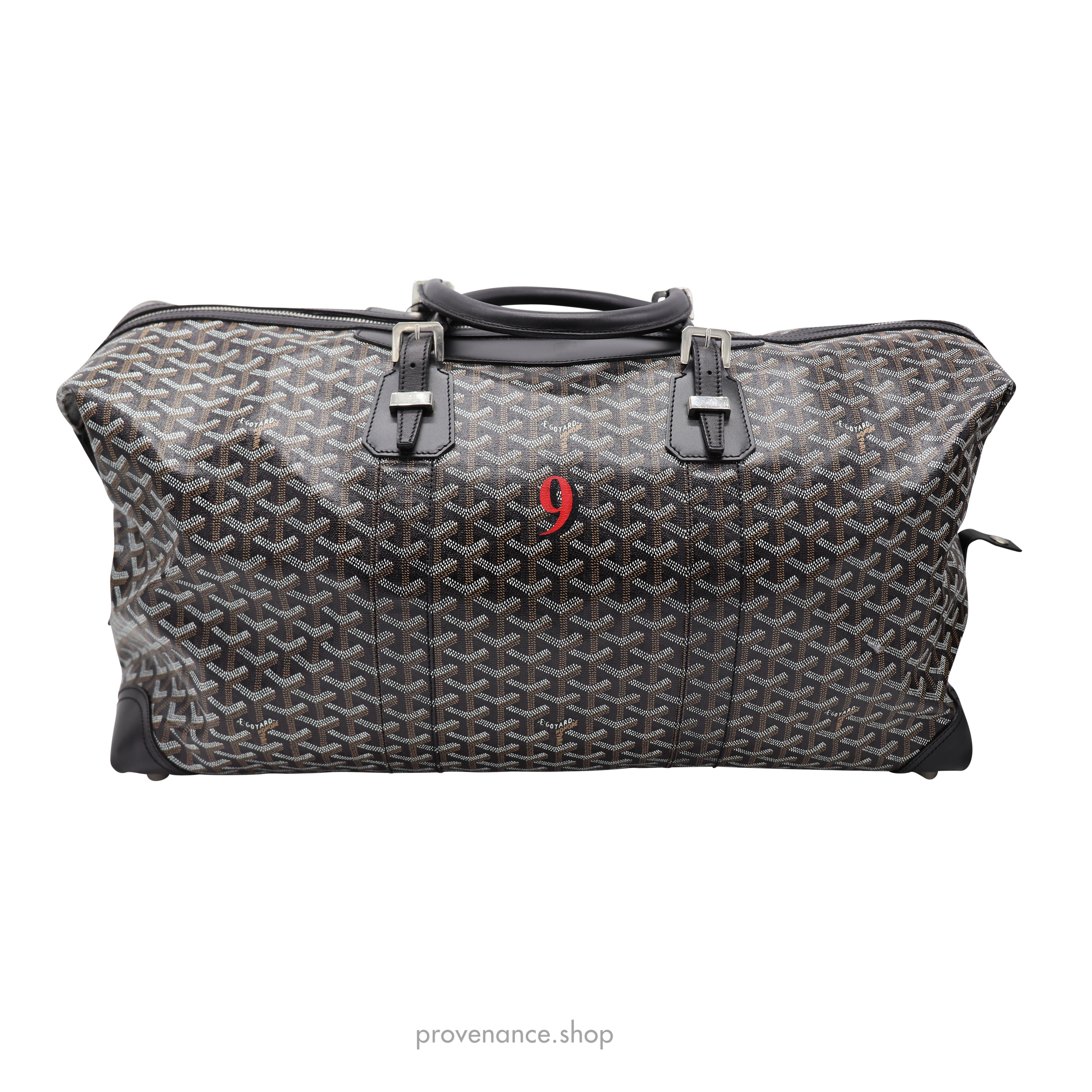 Goyard Boeing 55 Bag - Black Goyardine

100% Authentic - Money-Back Guarantee

BRAND NEW WITH TAGS- SOLD OUT IN STORES

RARE CROWN DETAIL PIECE - LIMITED TO NOBILITY

ORIGINAL LOCK/KEY, PAPERS, RETAIL DUST BAG INCLUDED

Condition Notes:
New, Unused