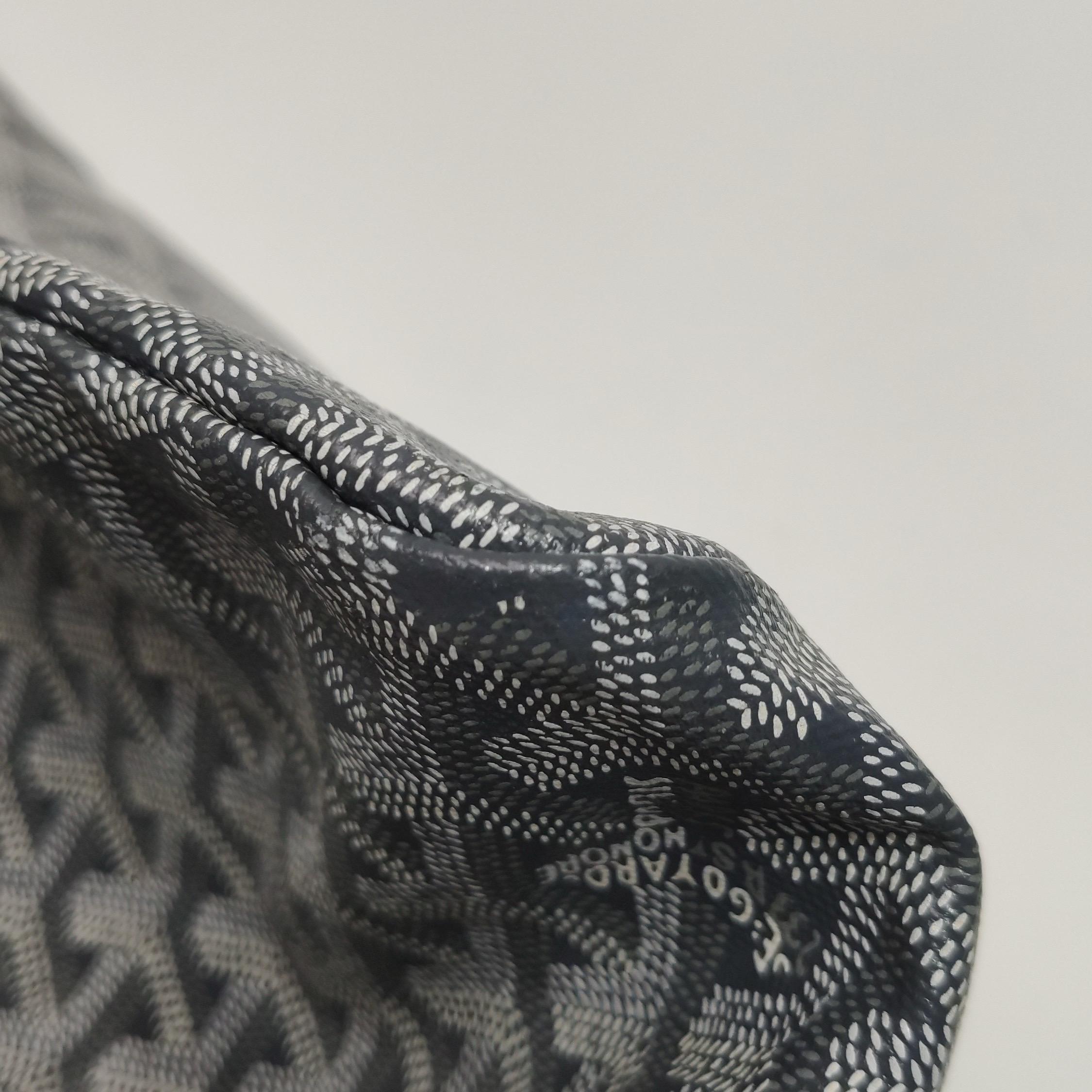 Goyard Boheme Hobo Shoulder Bag Grey 2023 in vendita 7