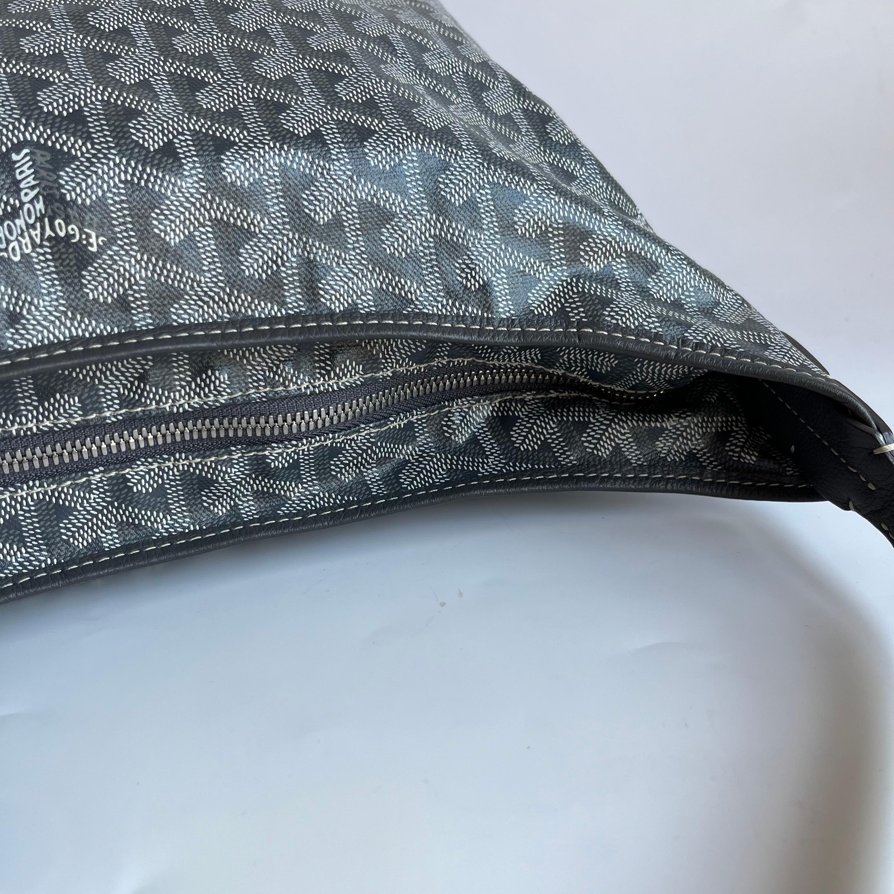 Goyard Boheme Hobo Shoulder Bag Grey 2023 in vendita 20