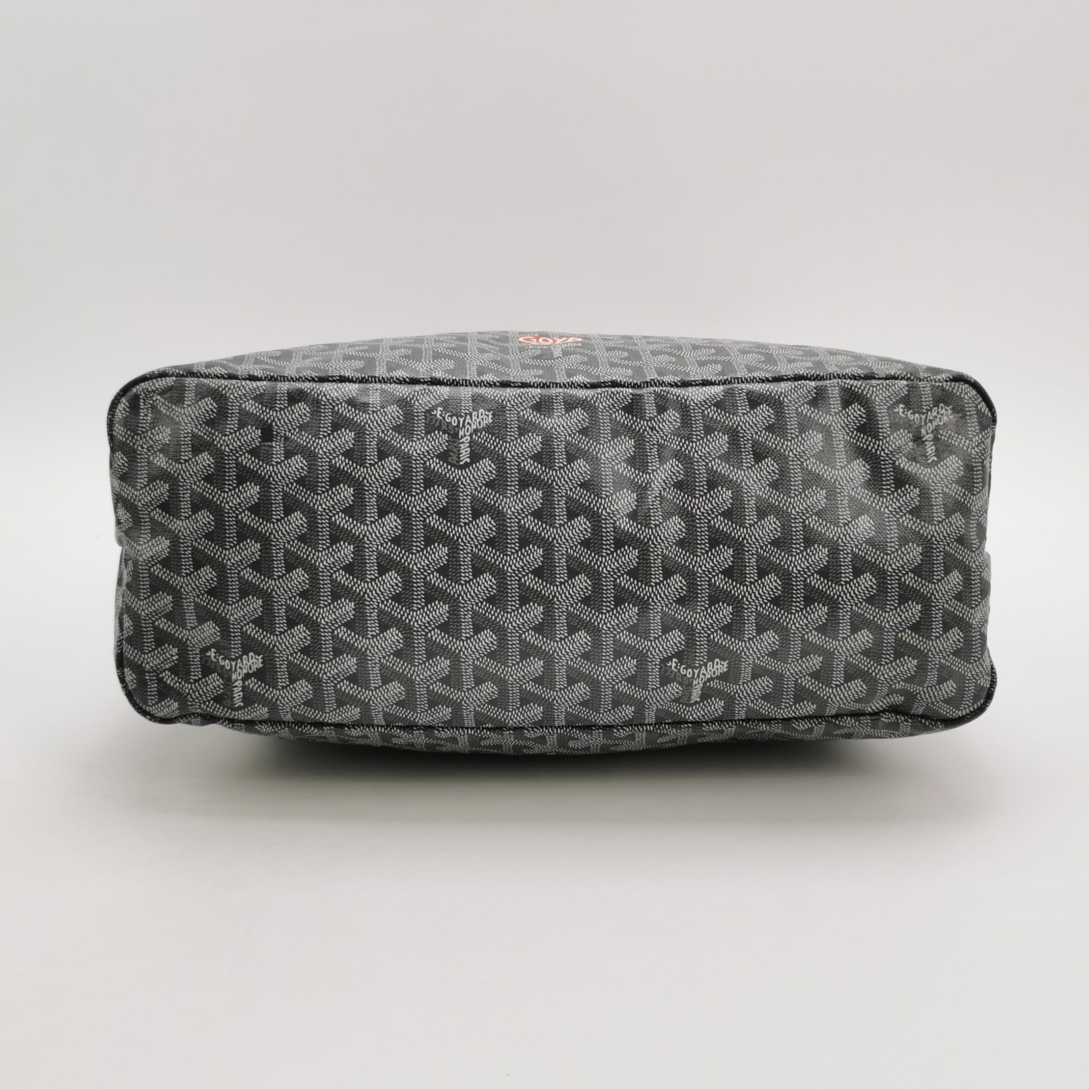 Goyard Boheme Hobo Shoulder Bag Grey 2023 in vendita 2