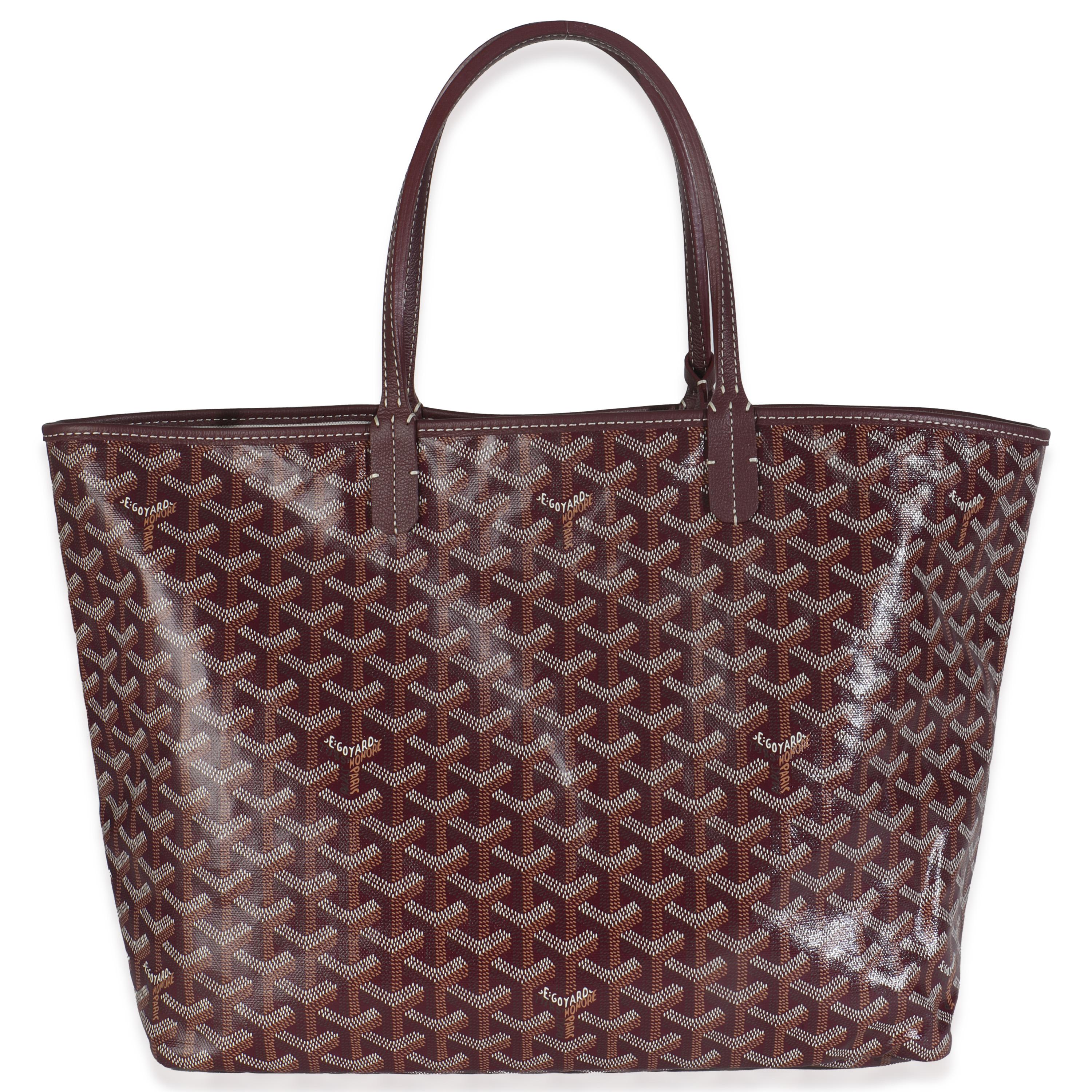 Listing Title : Goyard Bourgogne Goyardine Canvas Saint Louis PM
SKU : 148797
Condit : Usagé 
Condit : Le motif Goyardine, signature de Goyard, s'est discrètement imposé sur la scène de la mode de luxe. Marque patrimoniale qui existe depuis 1853,