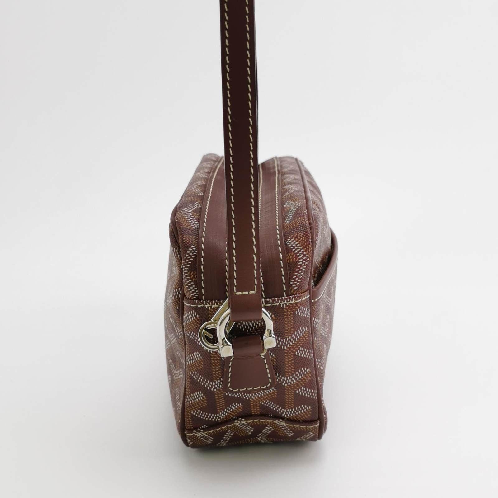 Goyard Cap Vert Crossbody Goyardine Burgundy In Good Condition In AUBERVILLIERS, FR