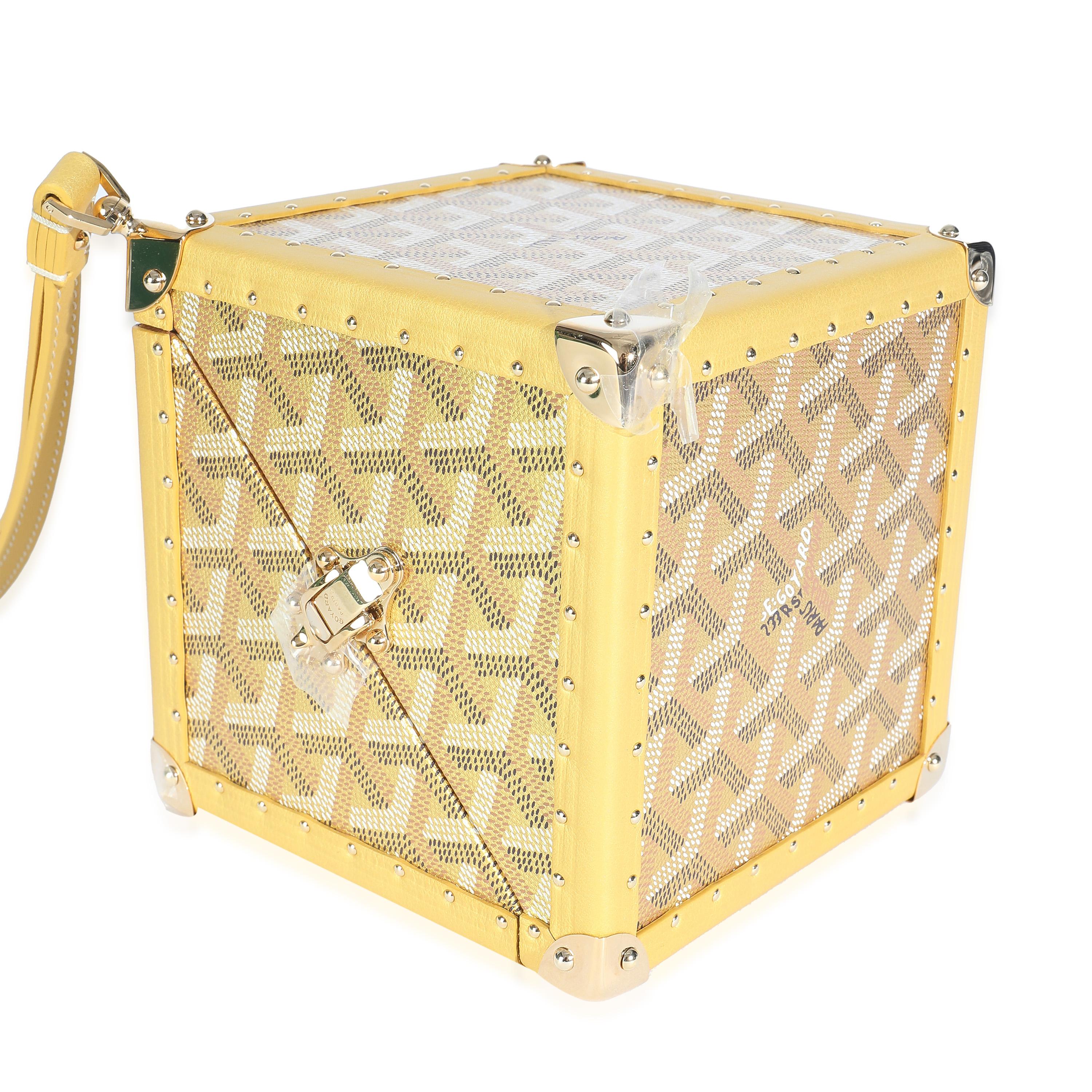Goyard Gold Goyardine Canvas De Trunk Bag en vente 1