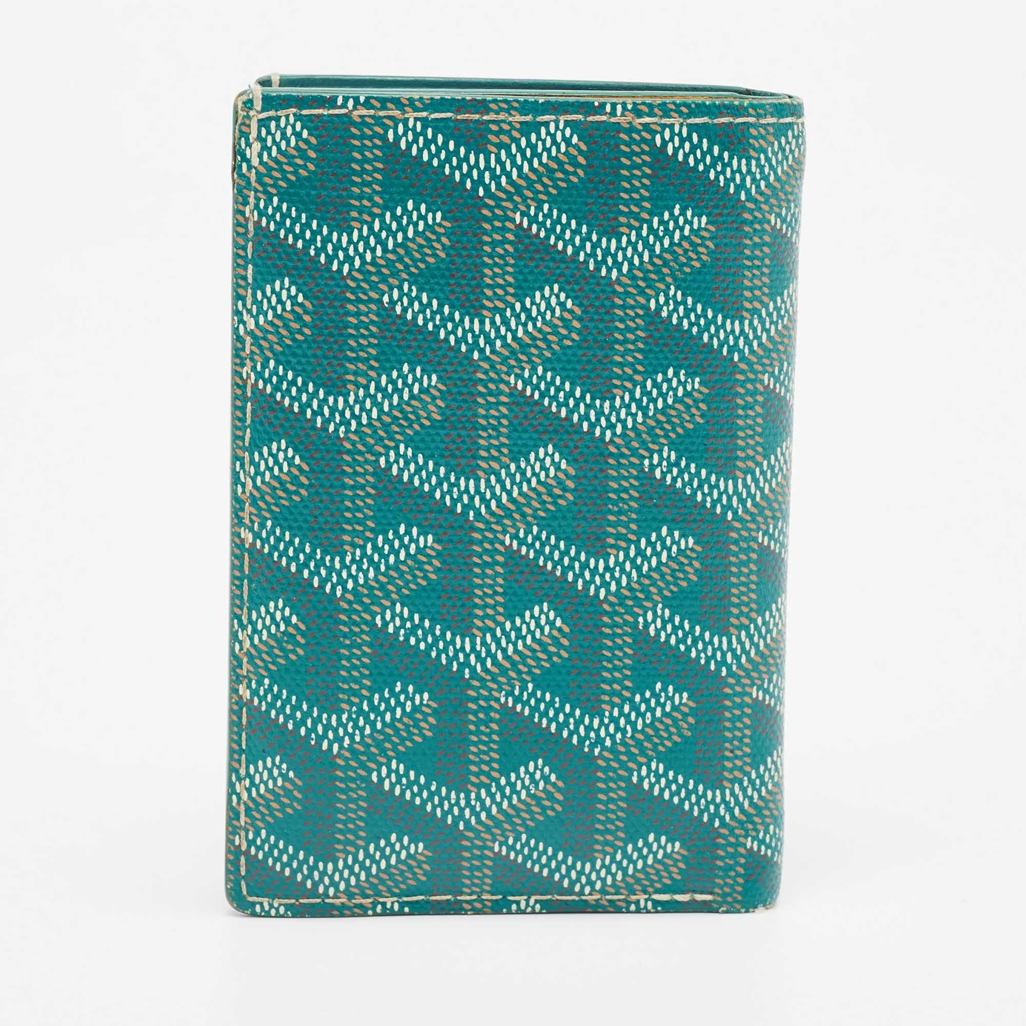 Functional and stylish, this Saint Pierre cardholder from Goyard should be your next buy. Crafted from signature Goyardine coated canvas, this green cardholder with multiple card slots lined in leather. It can be carried in your pocket or in your