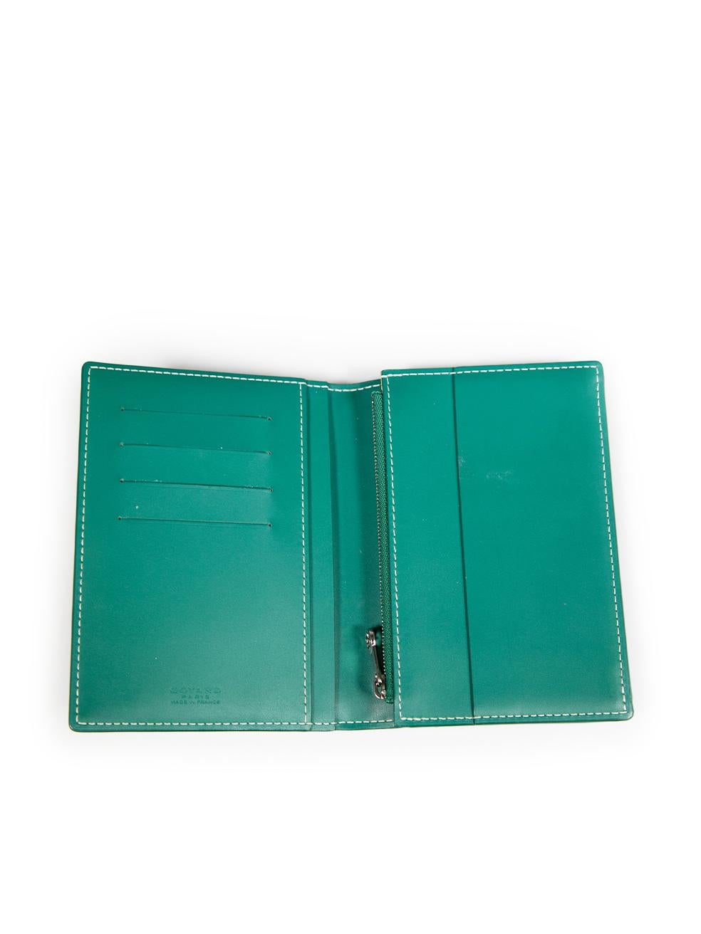 Goyard Green Goyardine Saint Paul Reisepass-Brieftasche in Grün im Angebot 1