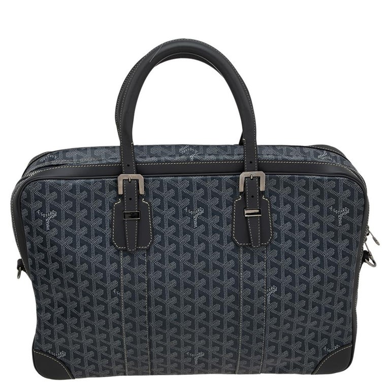 Goyard Gray Luggage ☑  Fancy bags, Luxury bags collection, Stylish luggage