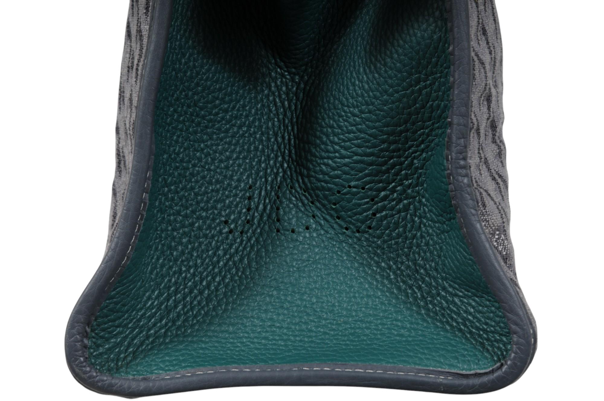 Goyard Hardy PM Tote Bag Limited Edition 11/24 Grau Segeltuch Grün Leder Reisen im Angebot 6