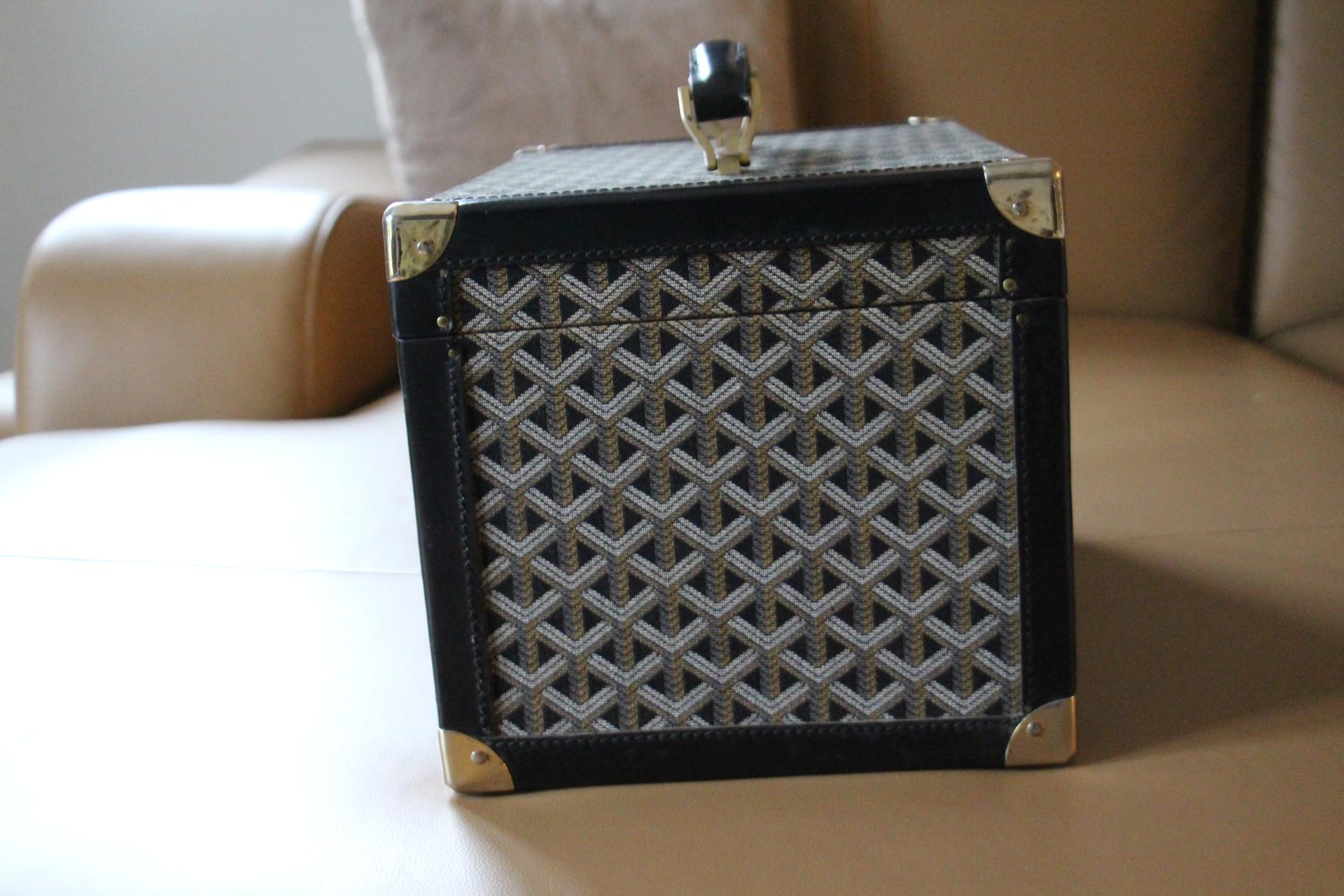 Goyard Jewelry Case, Goyard Trunk, Goyard Train Case, Goyard Beauty Case 7
