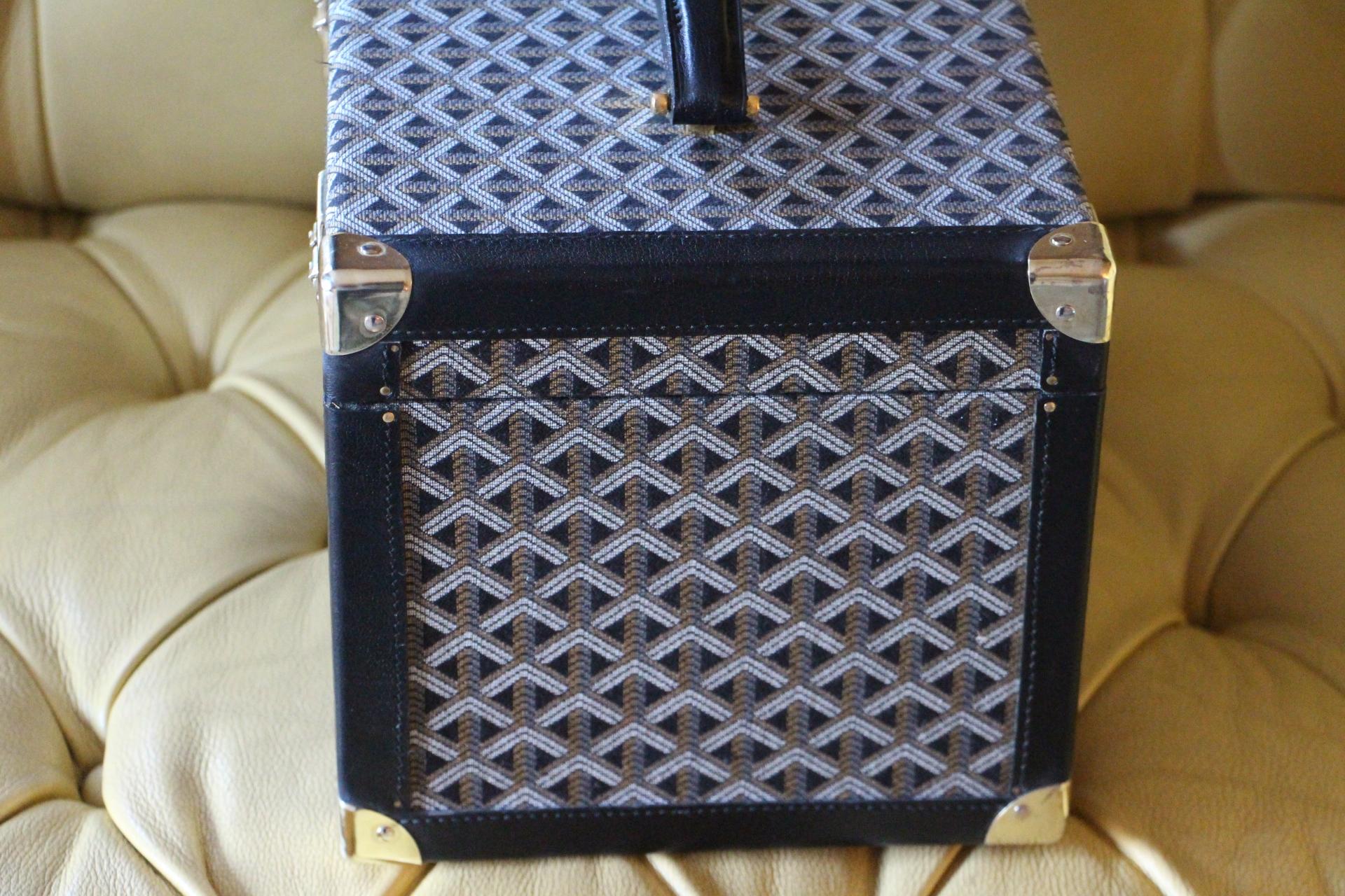 Goyard Jewelry Case, Goyard Trunk, Goyard Train Case, Goyard Beauty Case In Good Condition In Saint-ouen, FR