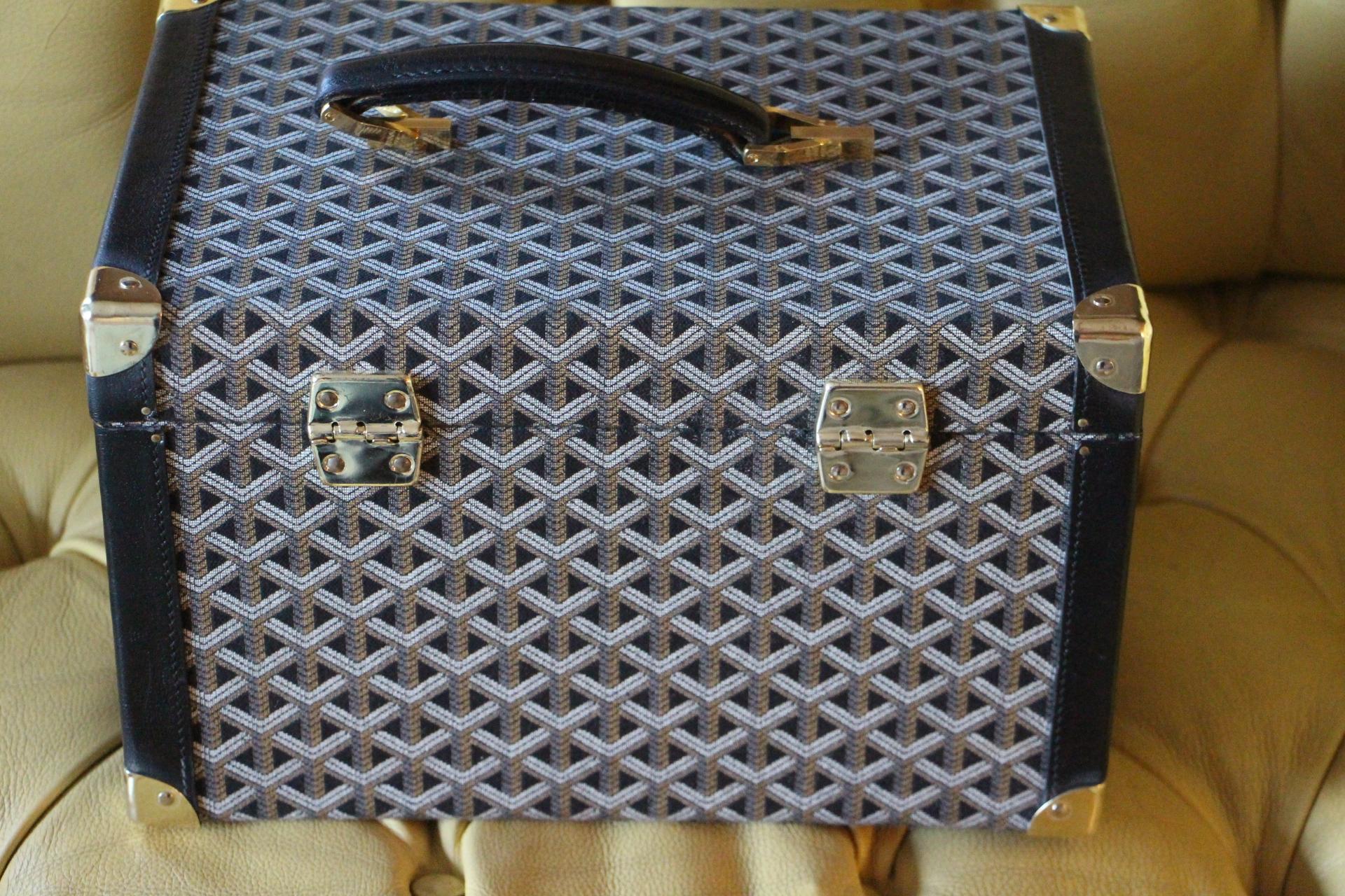 Women's or Men's Goyard Jewelry Case, Goyard Trunk, Goyard Train Case, Goyard Beauty Case