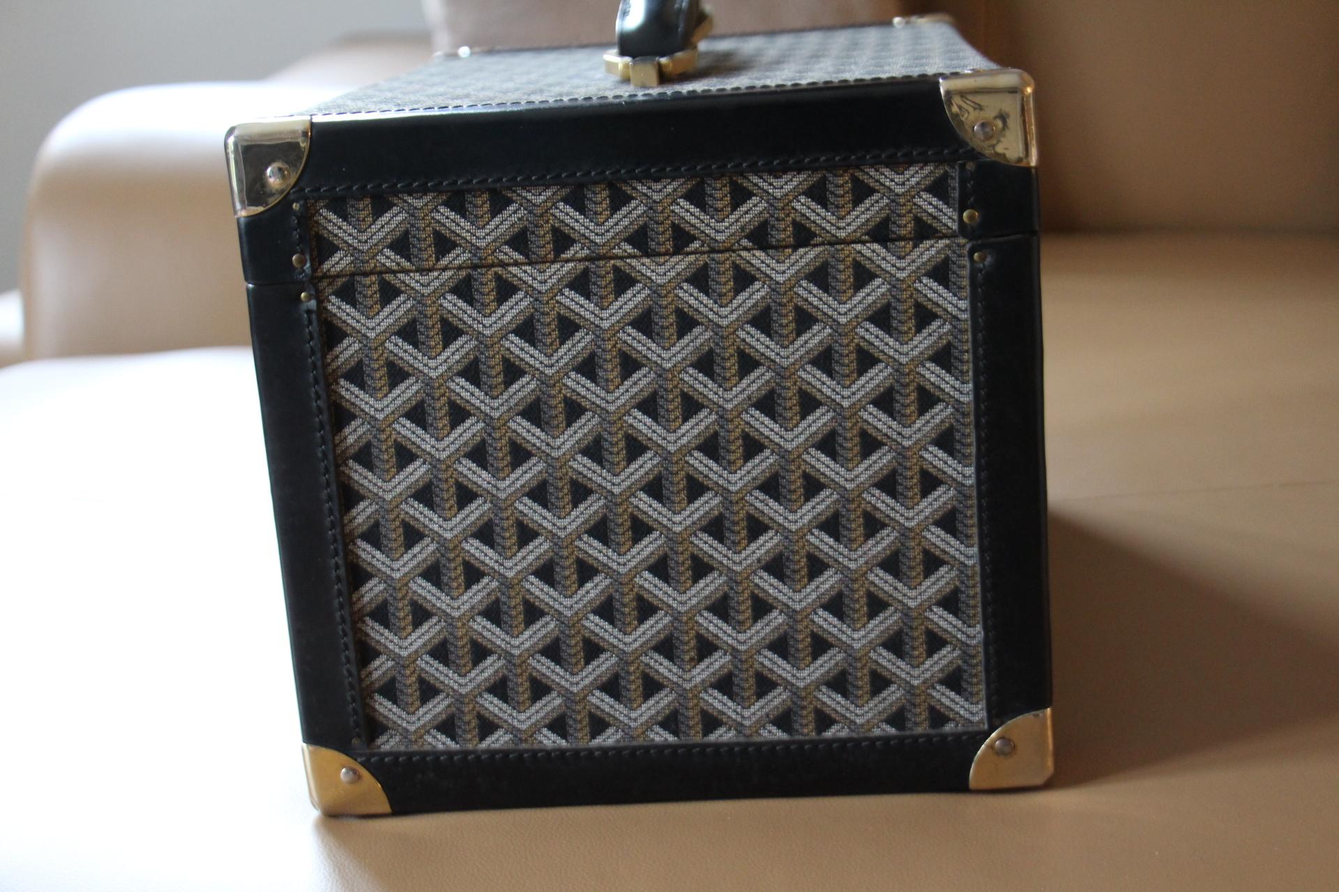 Goyard Jewelry Case, Goyard Trunk, Goyard Train Case, Goyard Beauty Case 4