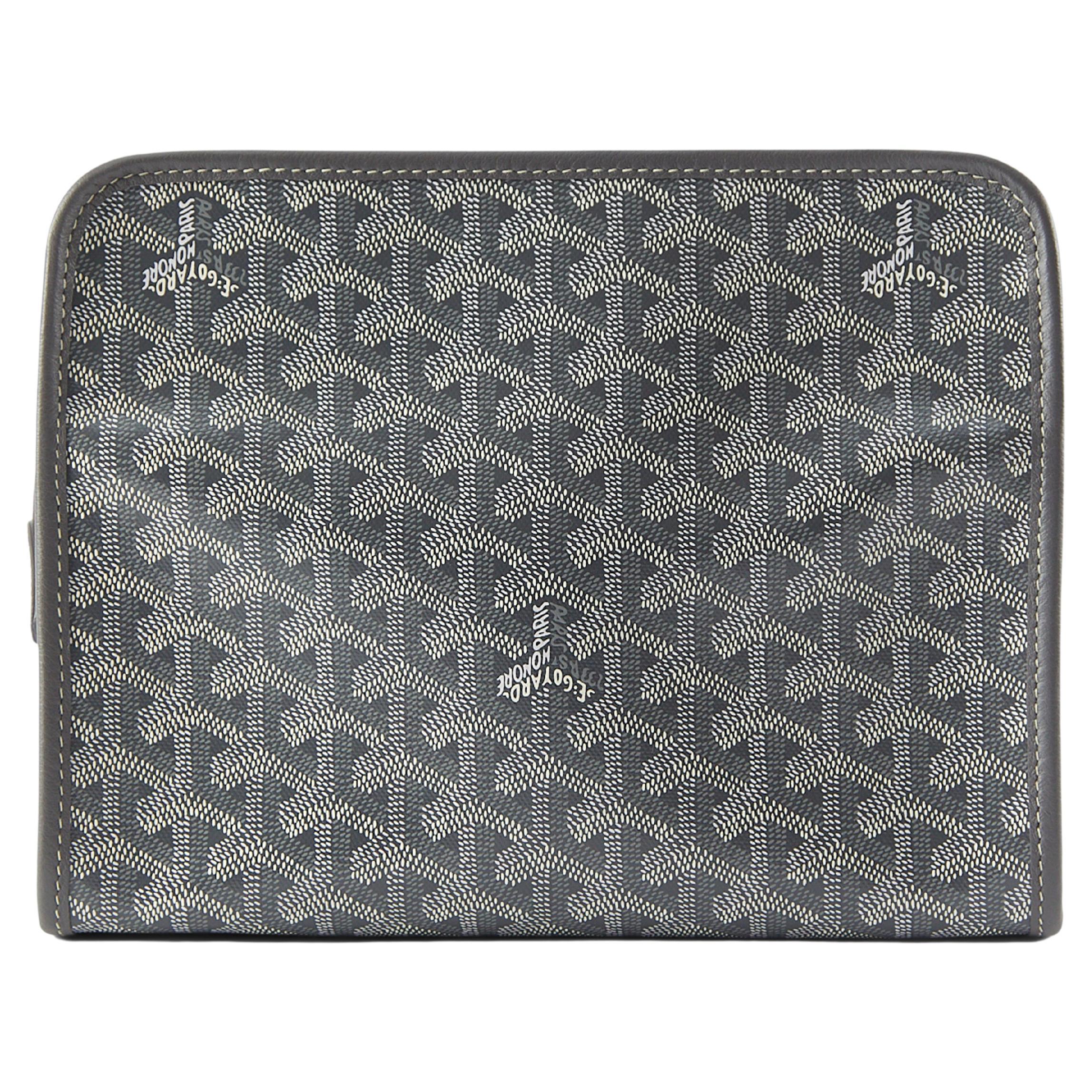 GOYARD Jouvence MM Toiletry Bag in Grey For Sale