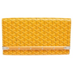 Shop GOYARD Monte-Carlo PM Clutch (MONTECPMLTY01CL03P