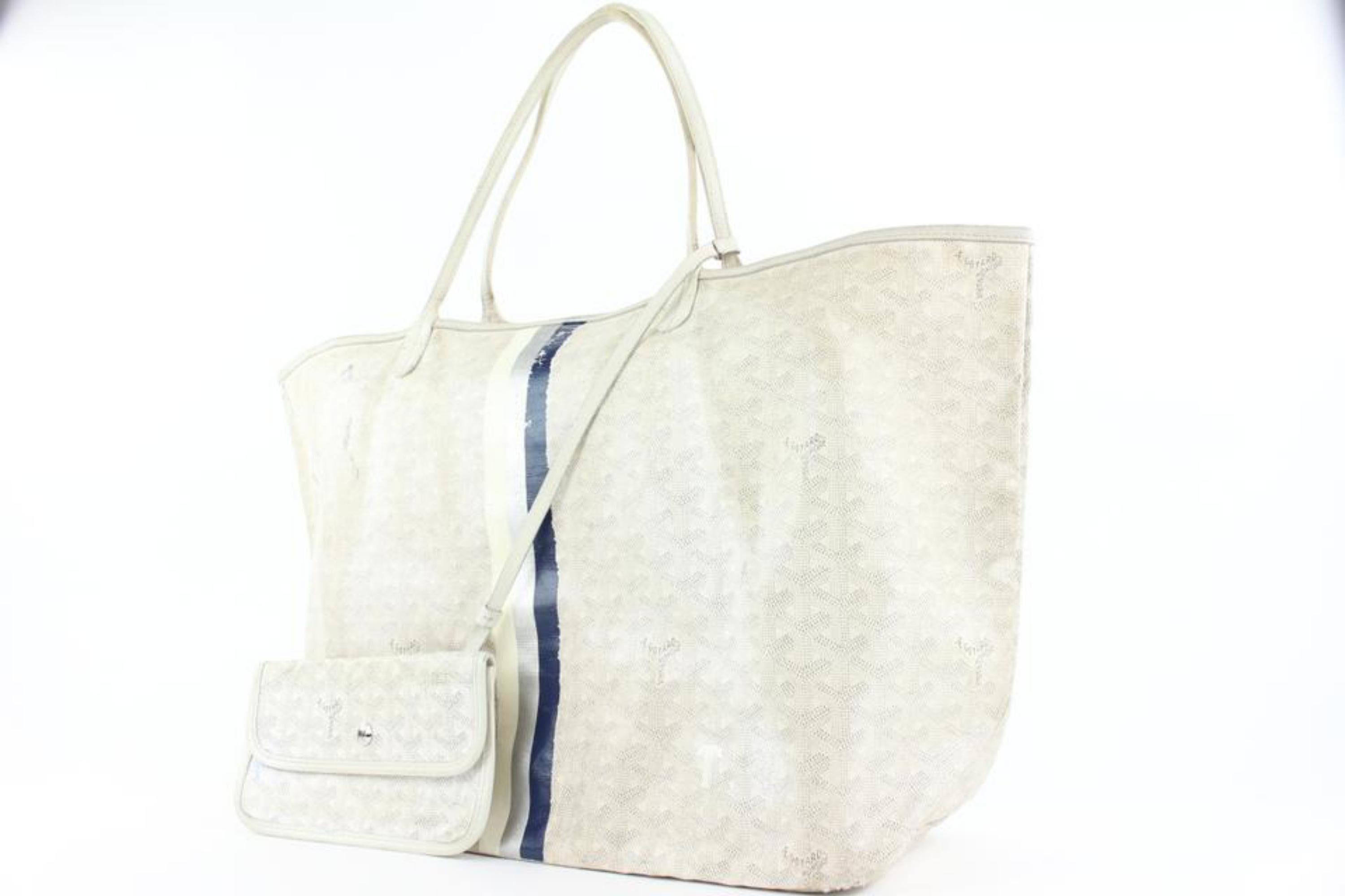 Goyard Large White Chevron St Louis GM Tote Bag w Pouch Upcycle Ready 2G411Y
Date Code/Serial Number: SUT020156
Made In: France
Measurements: Length:  21.5