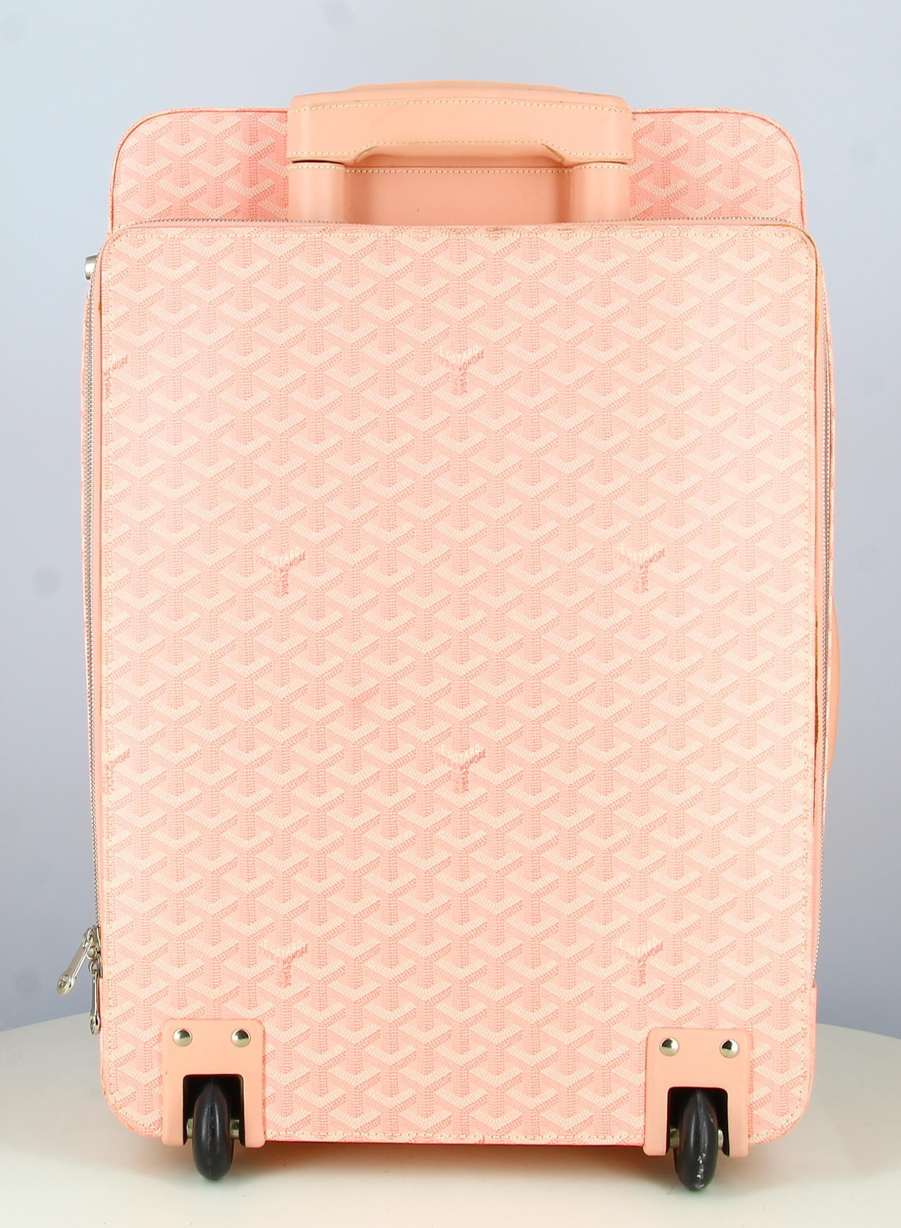 Ken Goyard Monogram Pink Suitcase.
One of a kind, special order painted and customize in the Goyard Ateliers
- Very good condition. Very slight traces of wear with time. 
- Monogram pink goyardine
- Ken's face on the front in black
- Zip fastener
-