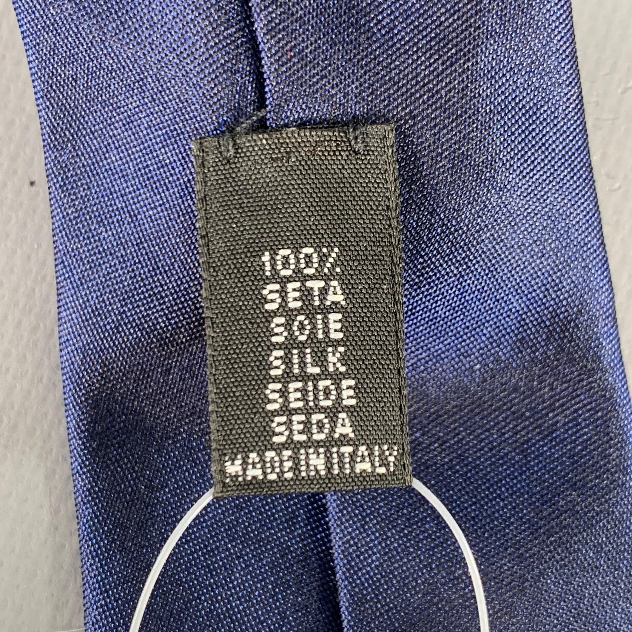 GOYARD Navy Grey Embroidered Silk Tie In Excellent Condition For Sale In San Francisco, CA