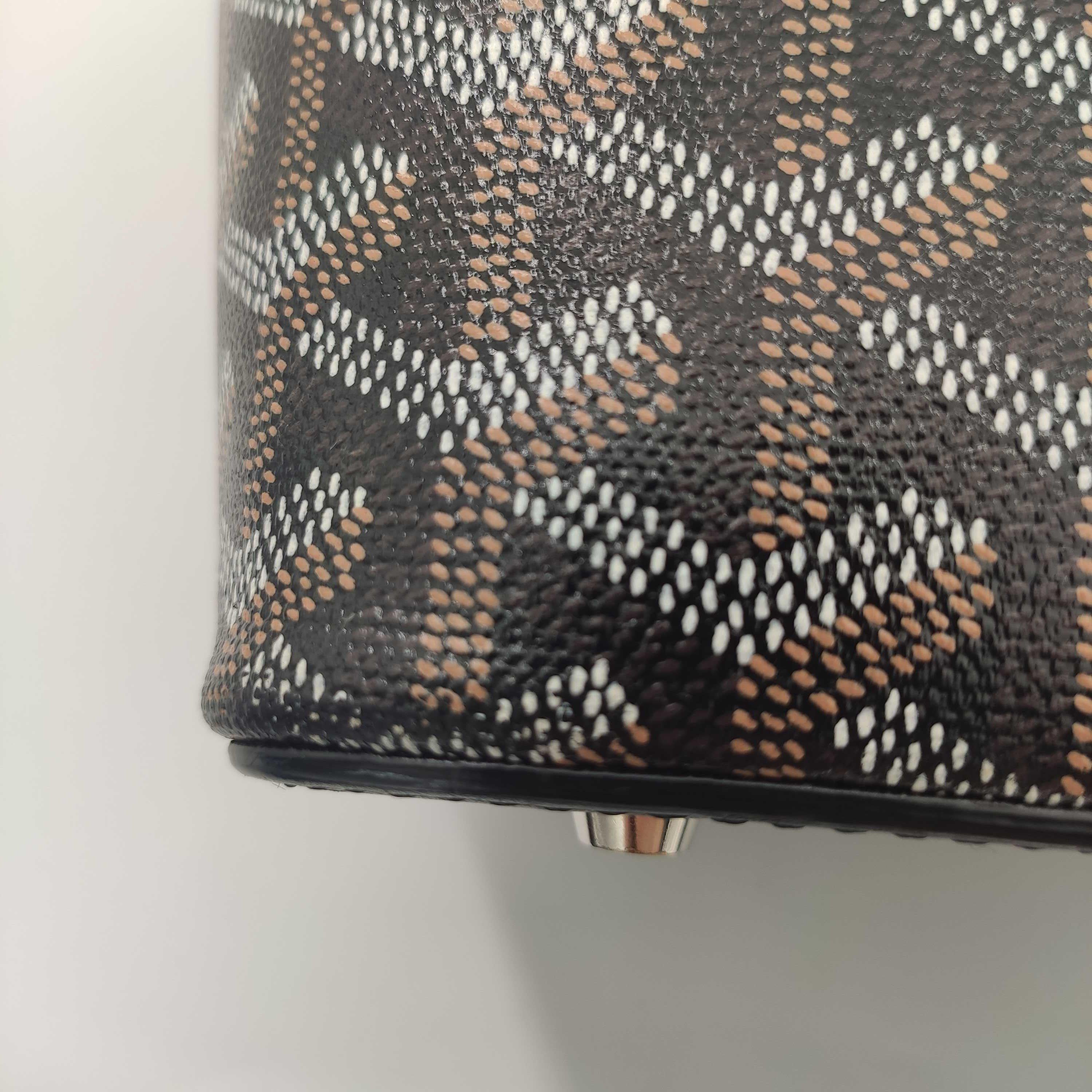 GOYARD Okinawa Shoulder bag in Black Canvas 3