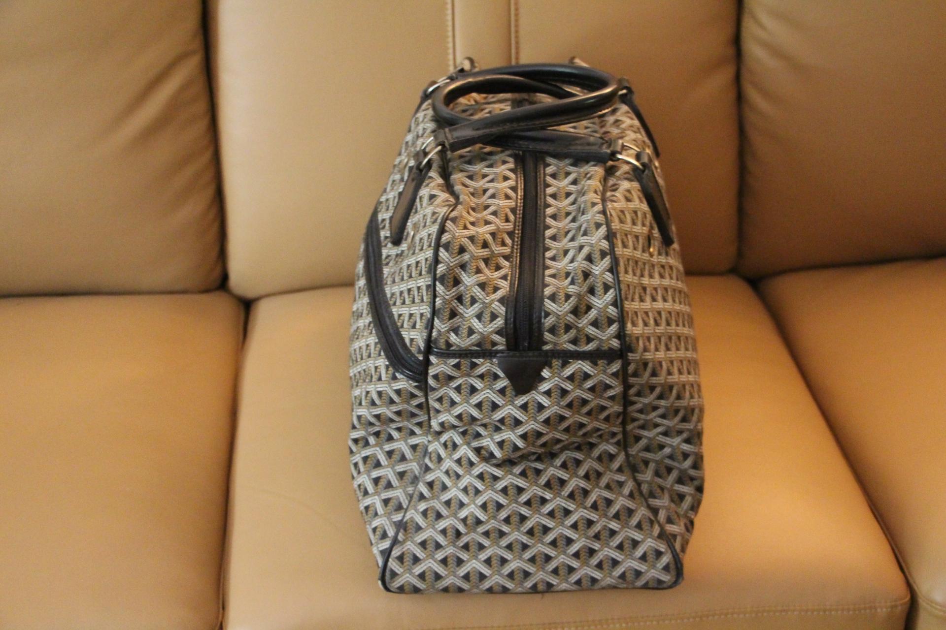 Goyard Pet Bag, Goyard Bag, Goyard Dog Bag In Good Condition In Saint-ouen, FR