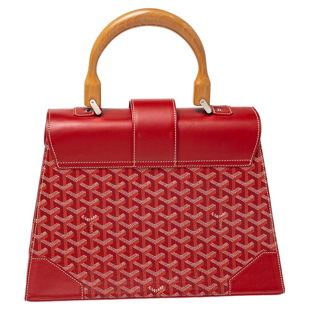 From Picasso to Princess Aga Khan, Goyard boasts of historically significant clients, and we know why. The elegant designs and impeccable craftsmanship continues to attract A-listers. A signature design by Maison Goyard, the Saigon bag is timeless