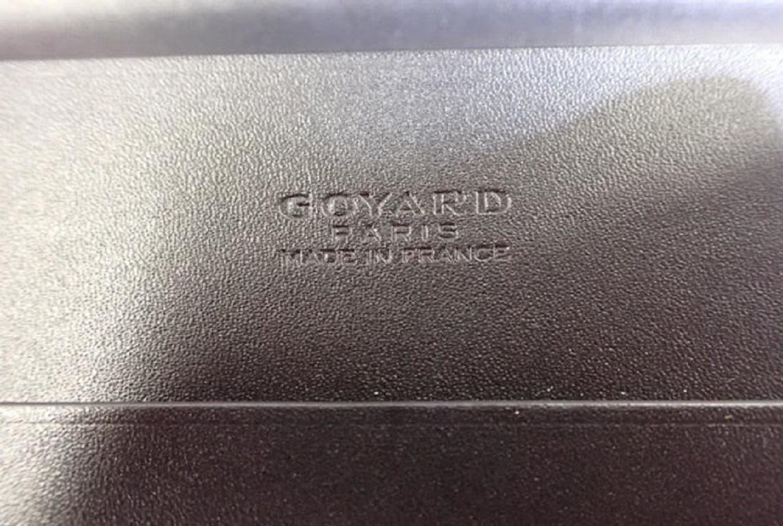 Black Goyard Richelieu long wallet is crafted of classic Goyardine Chevron coated For Sale