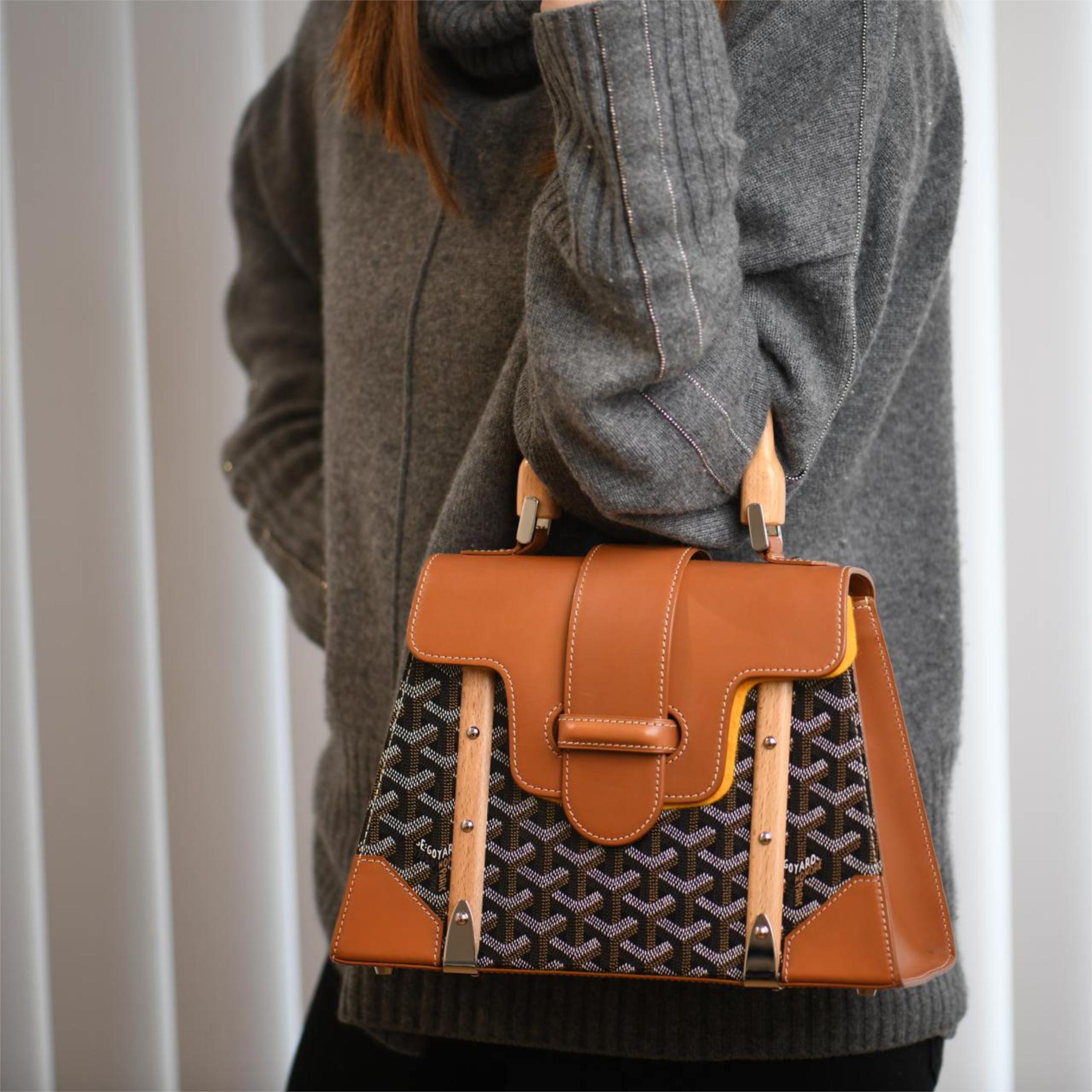 Goyard Saigon PM Structured Brown Leather Top Handle Shoulder Bag In Excellent Condition For Sale In Banbury, GB