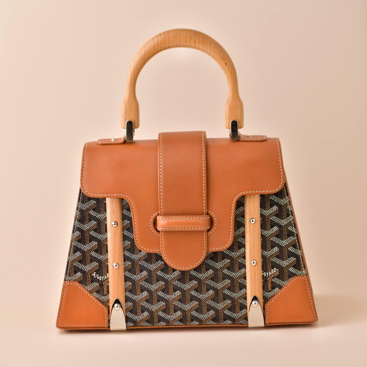 Women's or Men's Goyard Saigon PM Structured Brown Leather Top Handle Shoulder Bag For Sale