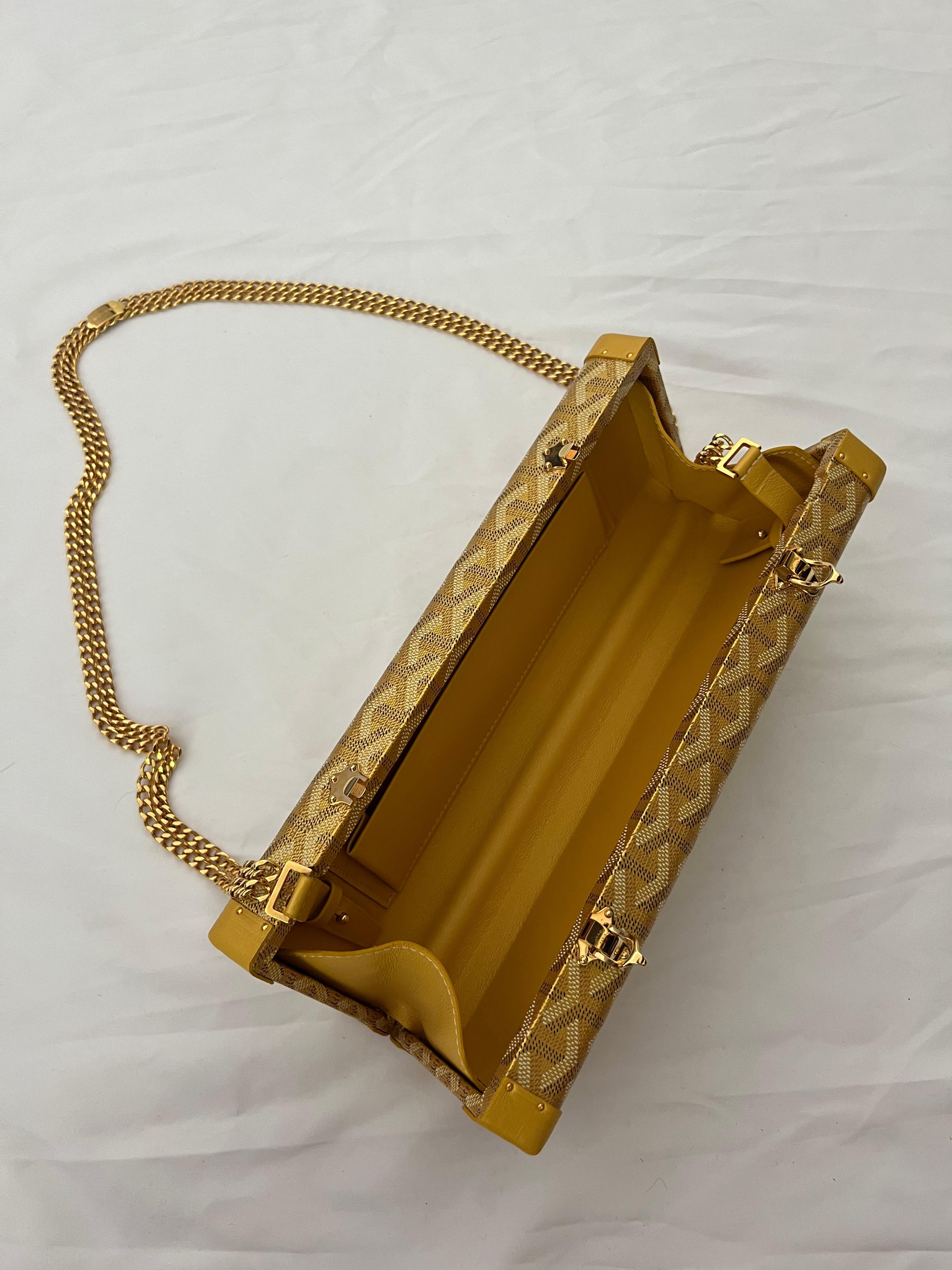 Goyard Saint Honore Trunk Shoulder Clutch Handbag For Sale 2