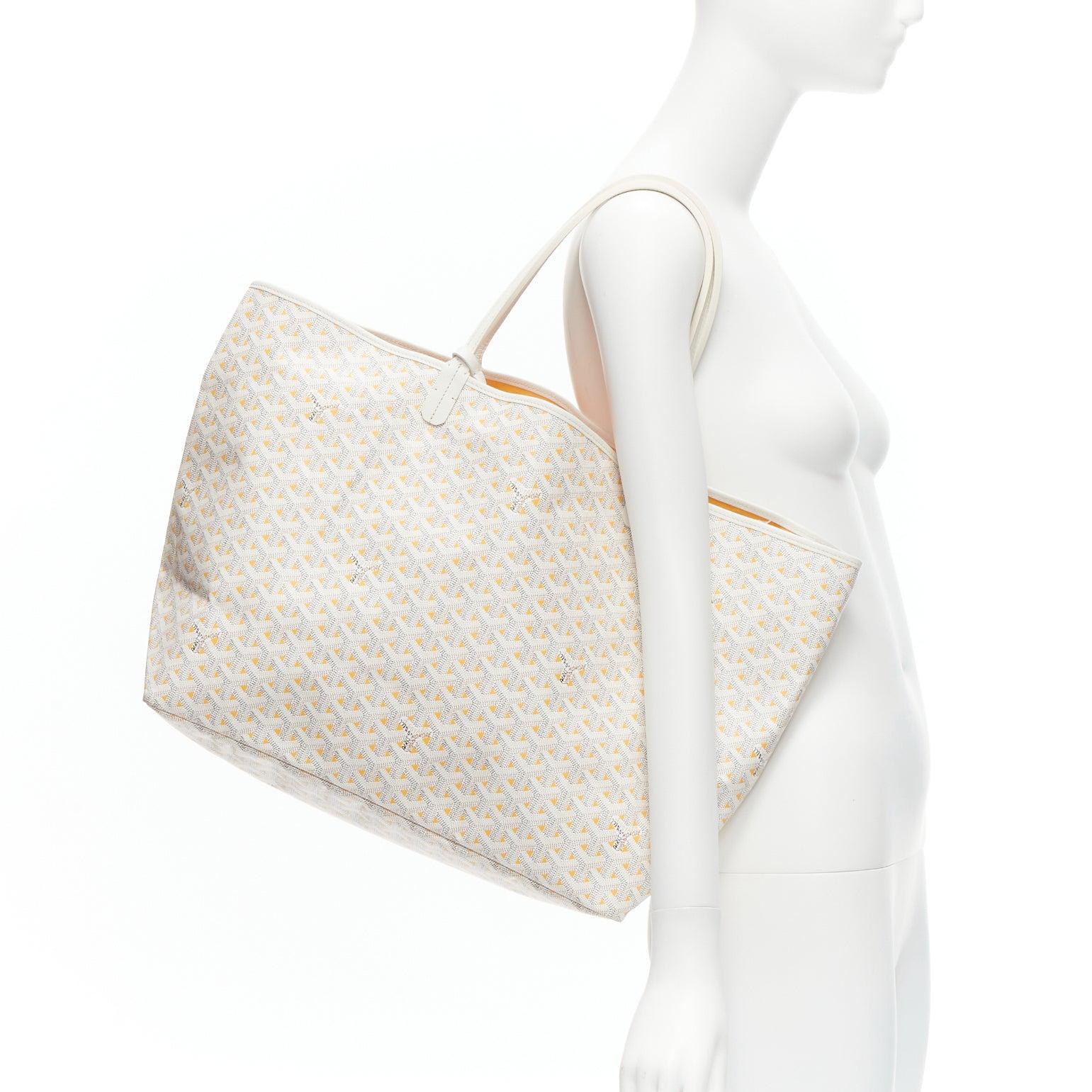 GOYARD Saint Louis GM Limited Reversible white canvas monogram top handle tote bag
Reference: TGAS/D00535
Brand: Goyard
Model: Saint Louis GM
Material: Canvas, Leather
Color: White
Pattern: Monogram
Lining: Yellow Fabric
Extra Details: With small