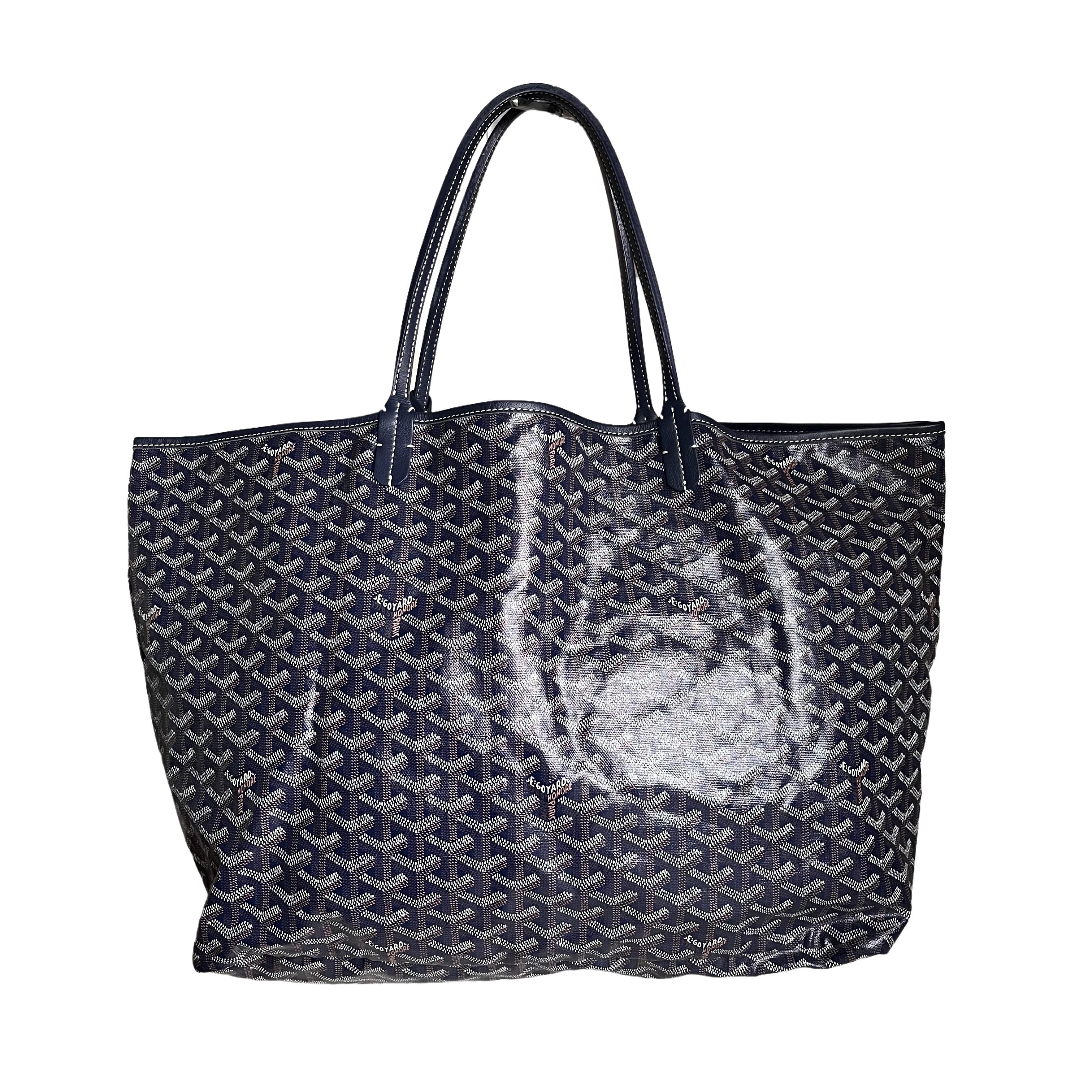 CONDITION: EXCELLENT

This preloved authentic handbag is in excellent condition with no signs of wear on the outside. There is light stains on the inside. 

DETAILS:

Brand: Goyard
Model: Saint Louis Tote
Origin Country: France
Year of Manufacture: