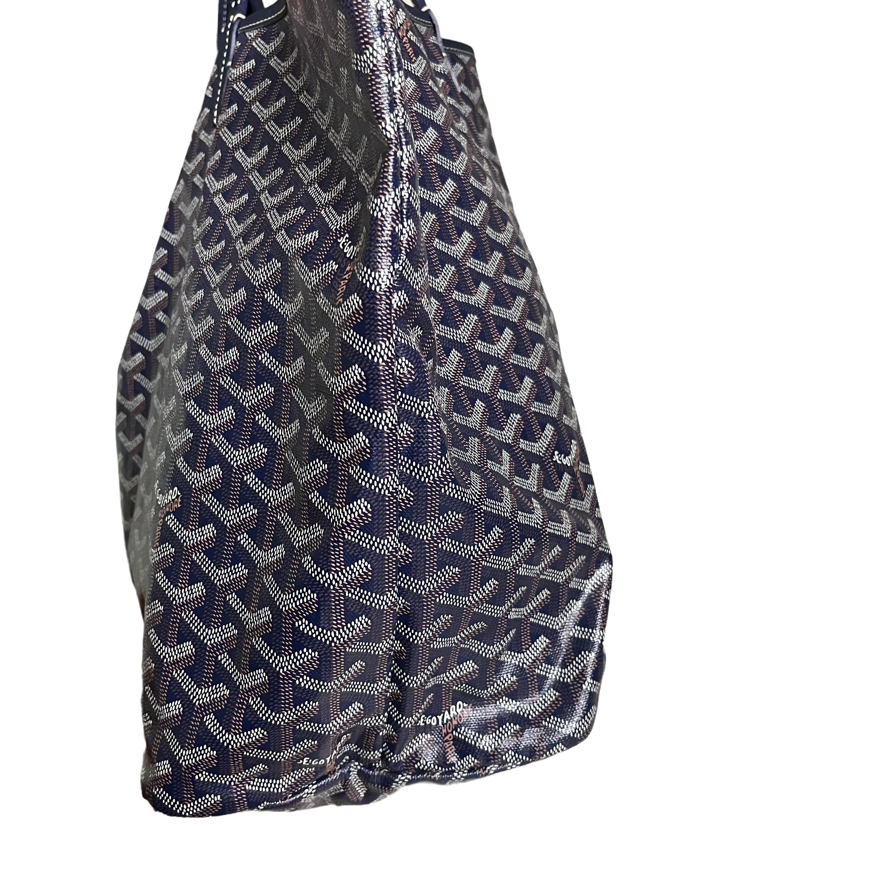Goyard Saint Louis GM Tote Large Navy In Excellent Condition For Sale In AUBERVILLIERS, FR