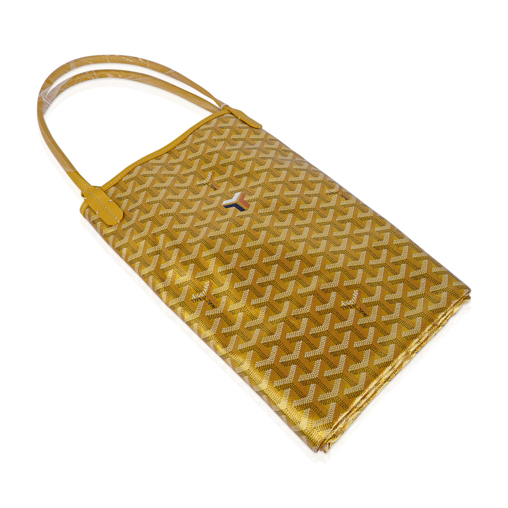 gold goyard tote