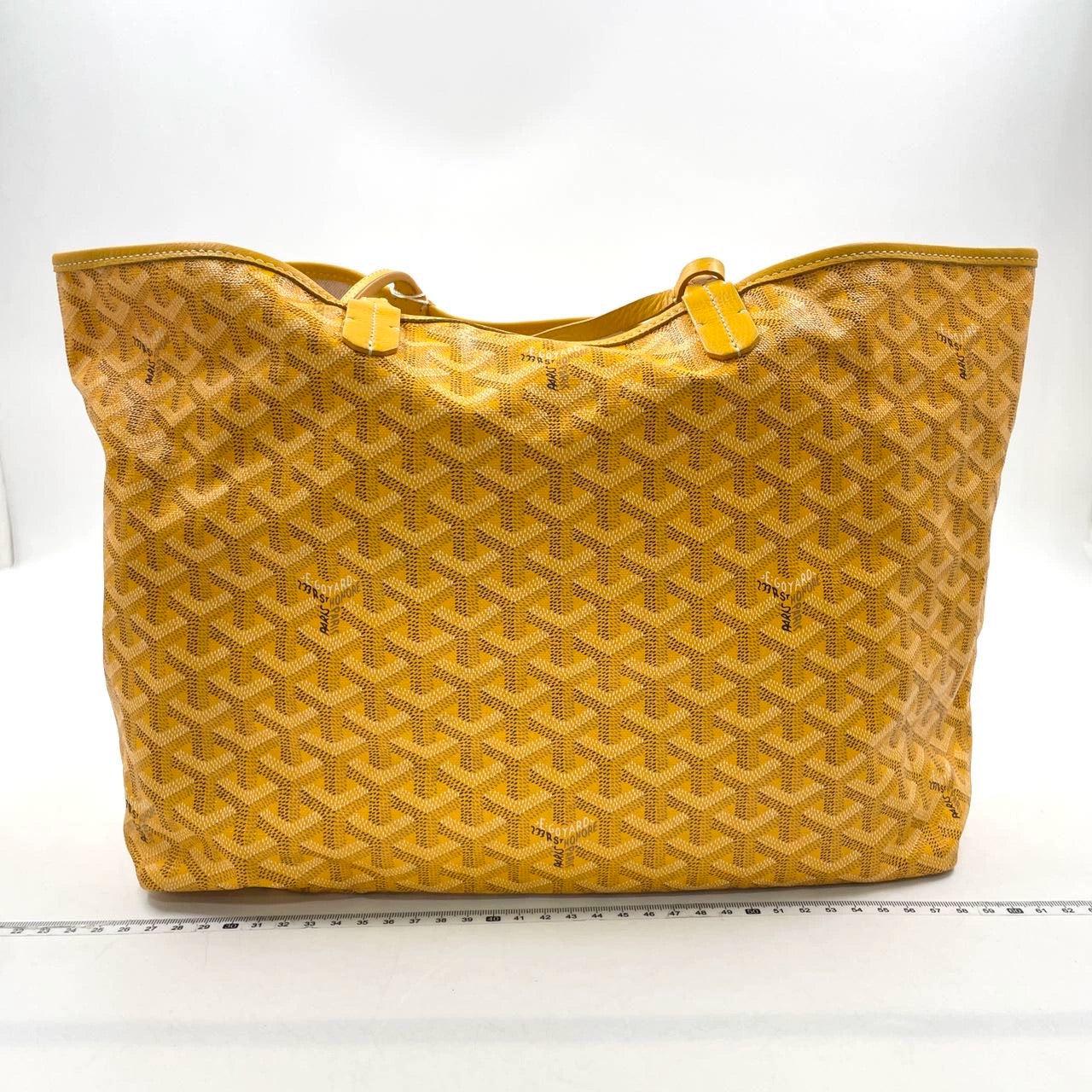 Goyard Saint Louis Tote 2014 PM Medium Yellow
  These are professional photos of the actual bag offered by Luxbags.
  Condition: Excellent condition with minor stains on the inside 
  
  
  DETAILS
  
  
  Brand: Goyard
  
  Model: Saint Louis Tote
