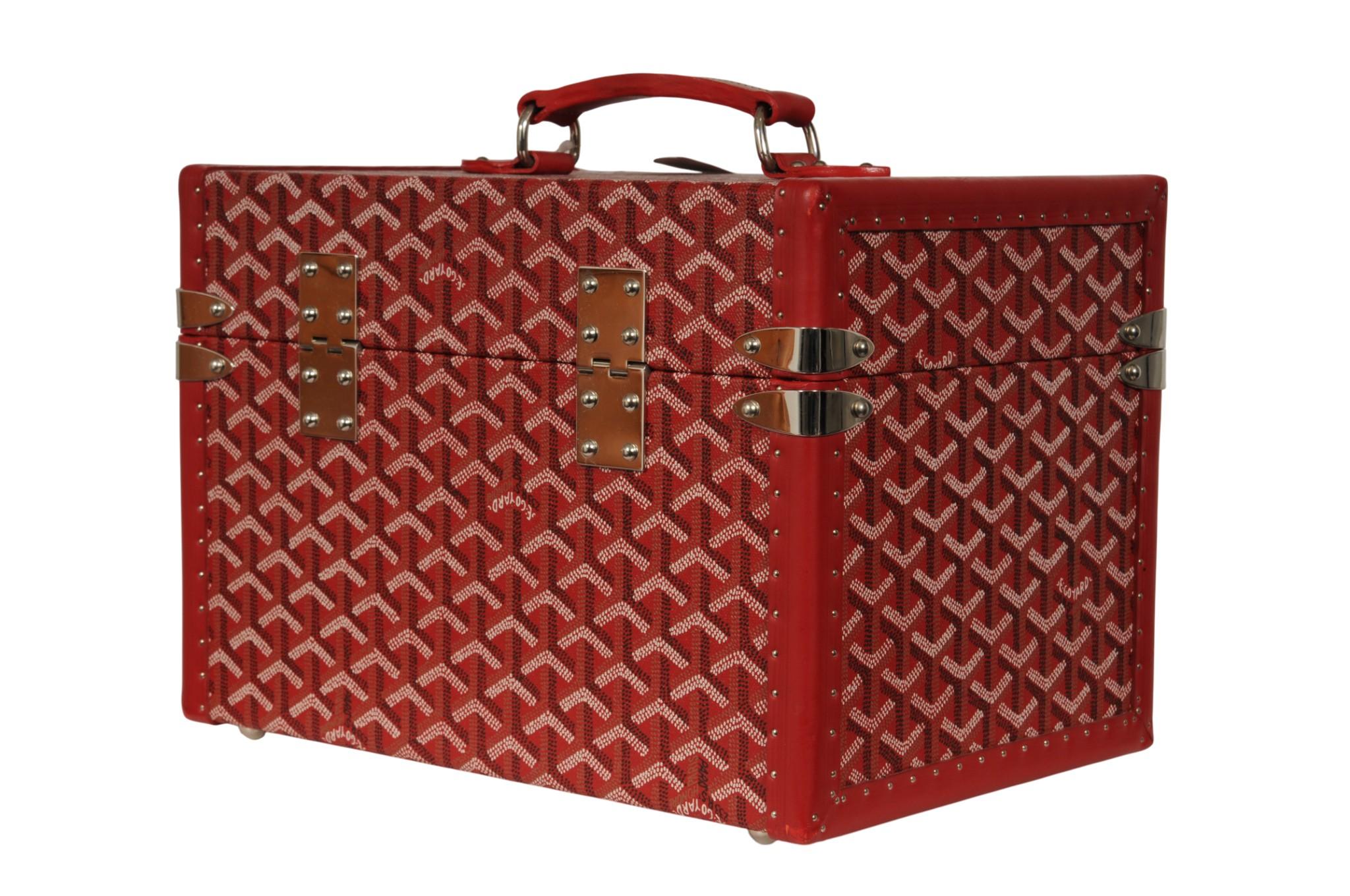 Goyard Sardaigne Vanity Zug Fall Storage Box Hard Sided Travel Trunk Red Siver im Angebot 2