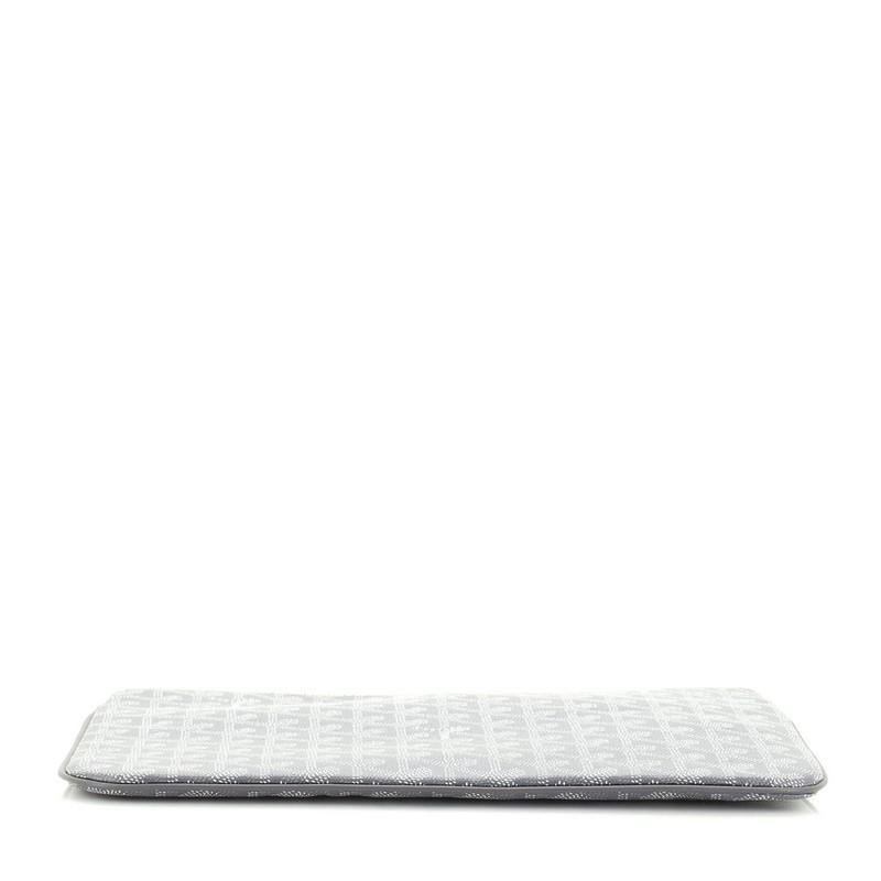 goyard zipper pouch