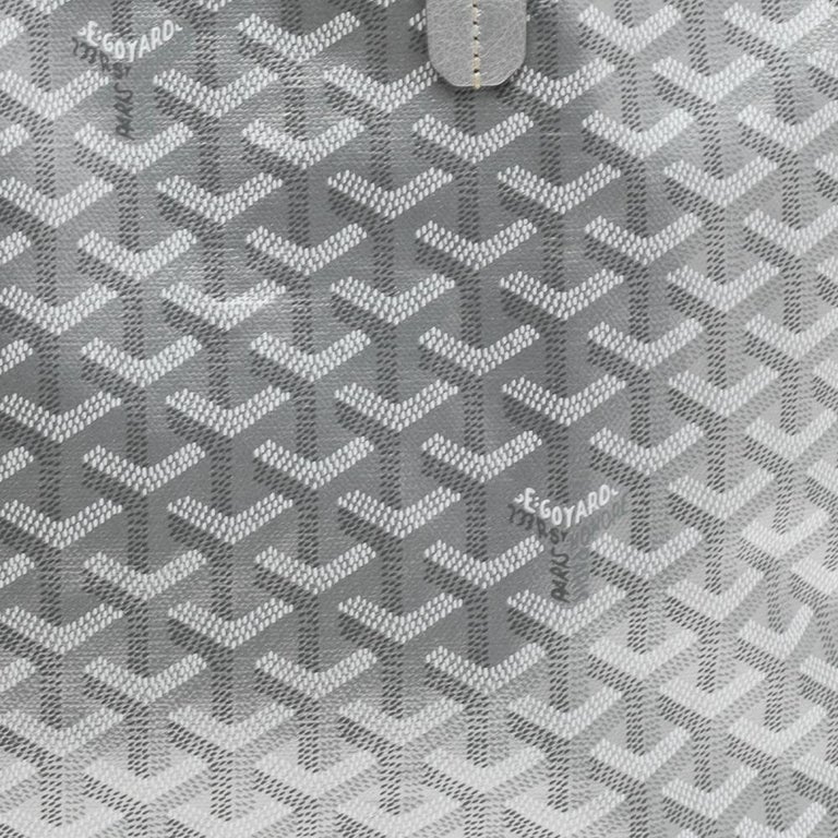 goyard white  Iphone wallpaper pattern, Iphone wallpaper video, Bubbles  wallpaper