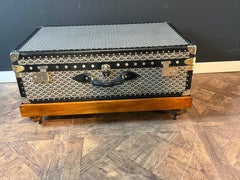 Malle Goyard, 83 cm. Malle Goyard en toile à chevrons, valise Goyard