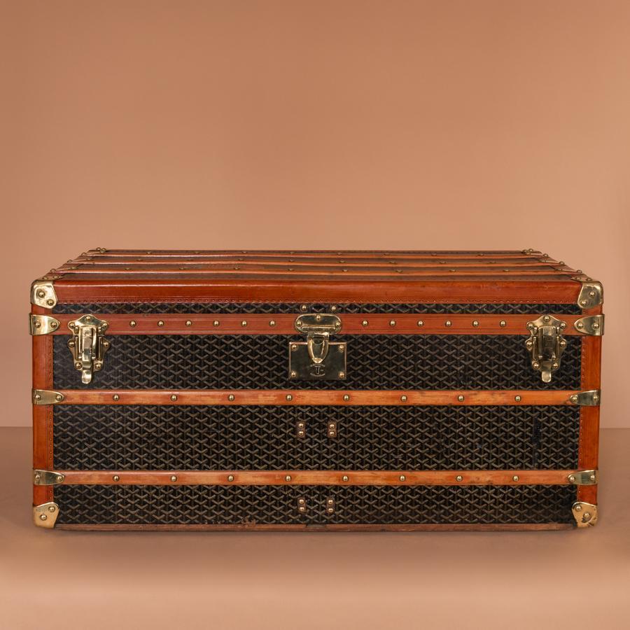 A stunning Goyard Steamer trunk with original chevron pattern canvas covering, substantial brass catches and handles. The interior has the original lining and the original tray, Circa 1920.

In 1853 François Goyard took over from Moral - a trunk
