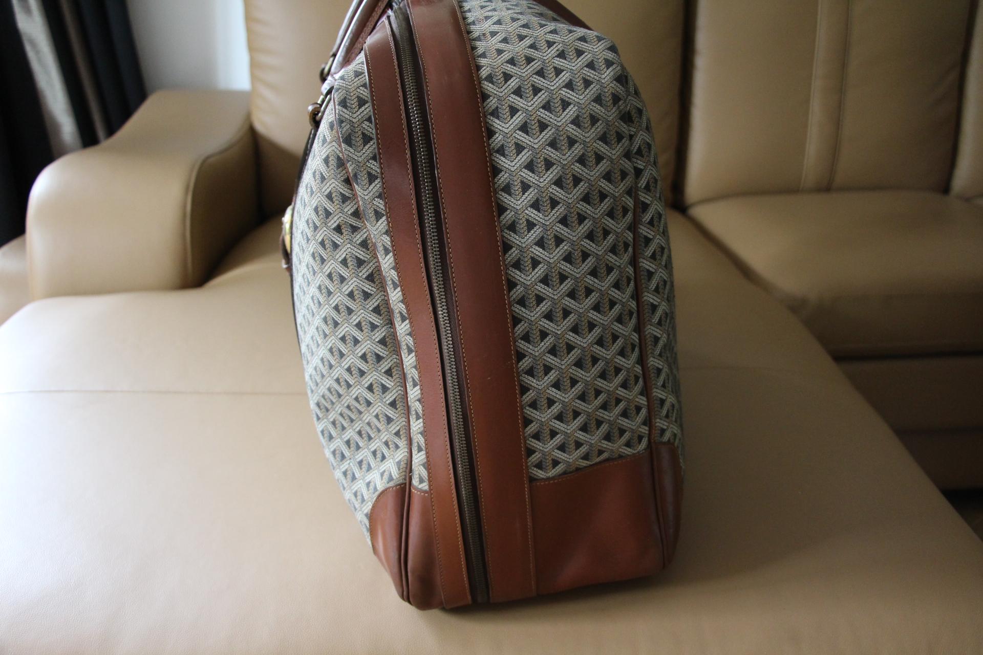 Goyard Suitcase in Woven Canvas, Goyard Steamer Trunk, Goyard Travel Bag In Good Condition In Saint-ouen, FR