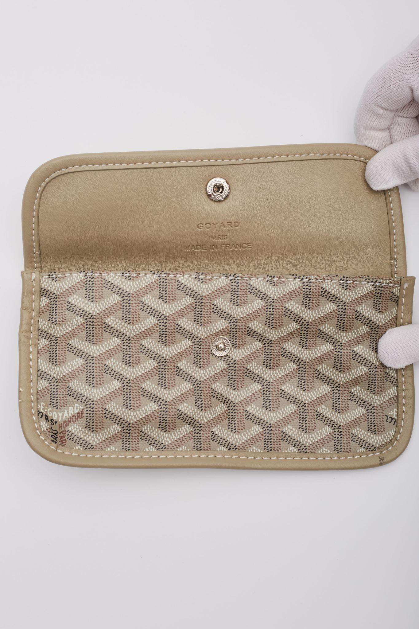 Women's or Men's Goyard Taupe Goyardine St. Louis Pochette For Sale