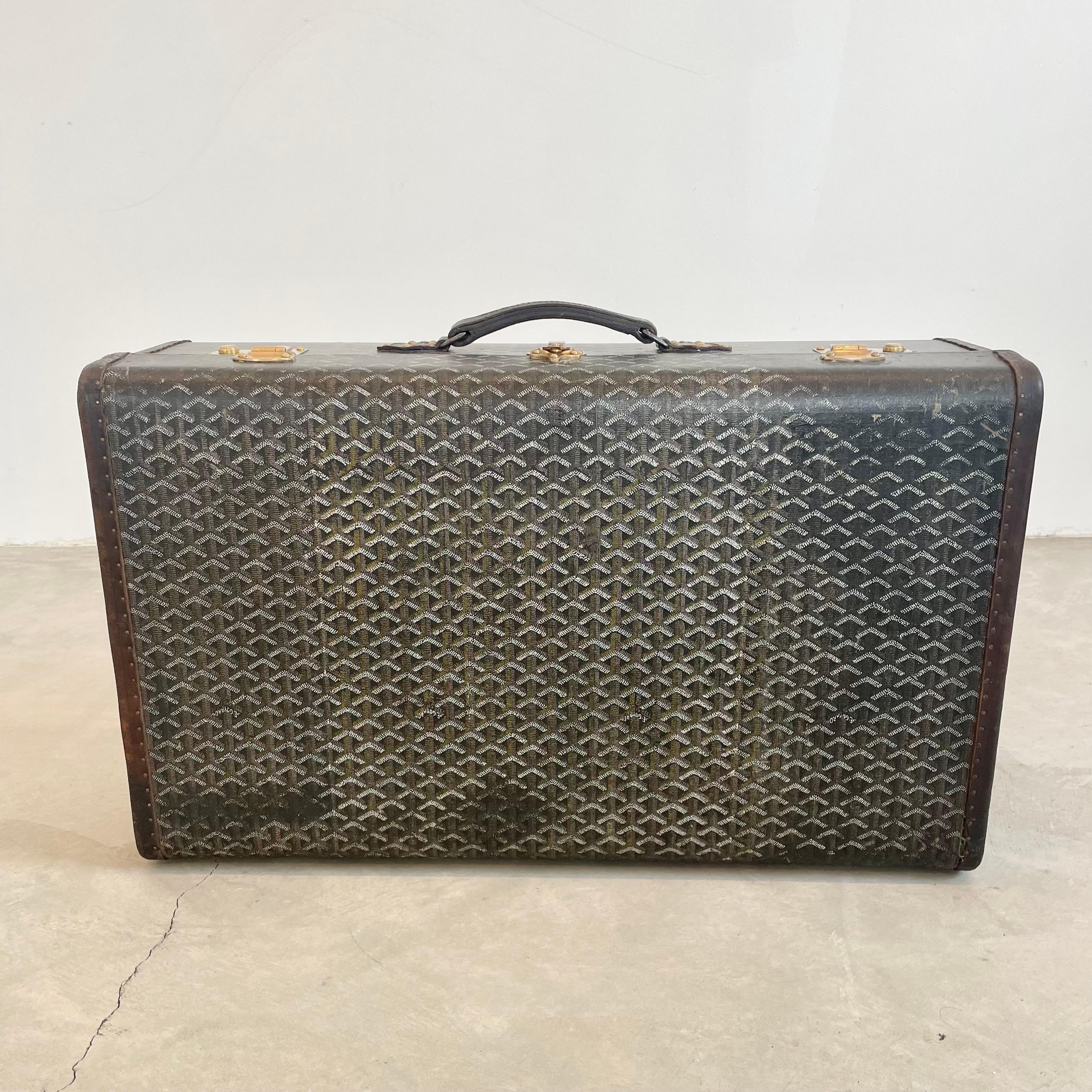Goyard Trunk, 1940s France  In Good Condition In Los Angeles, CA