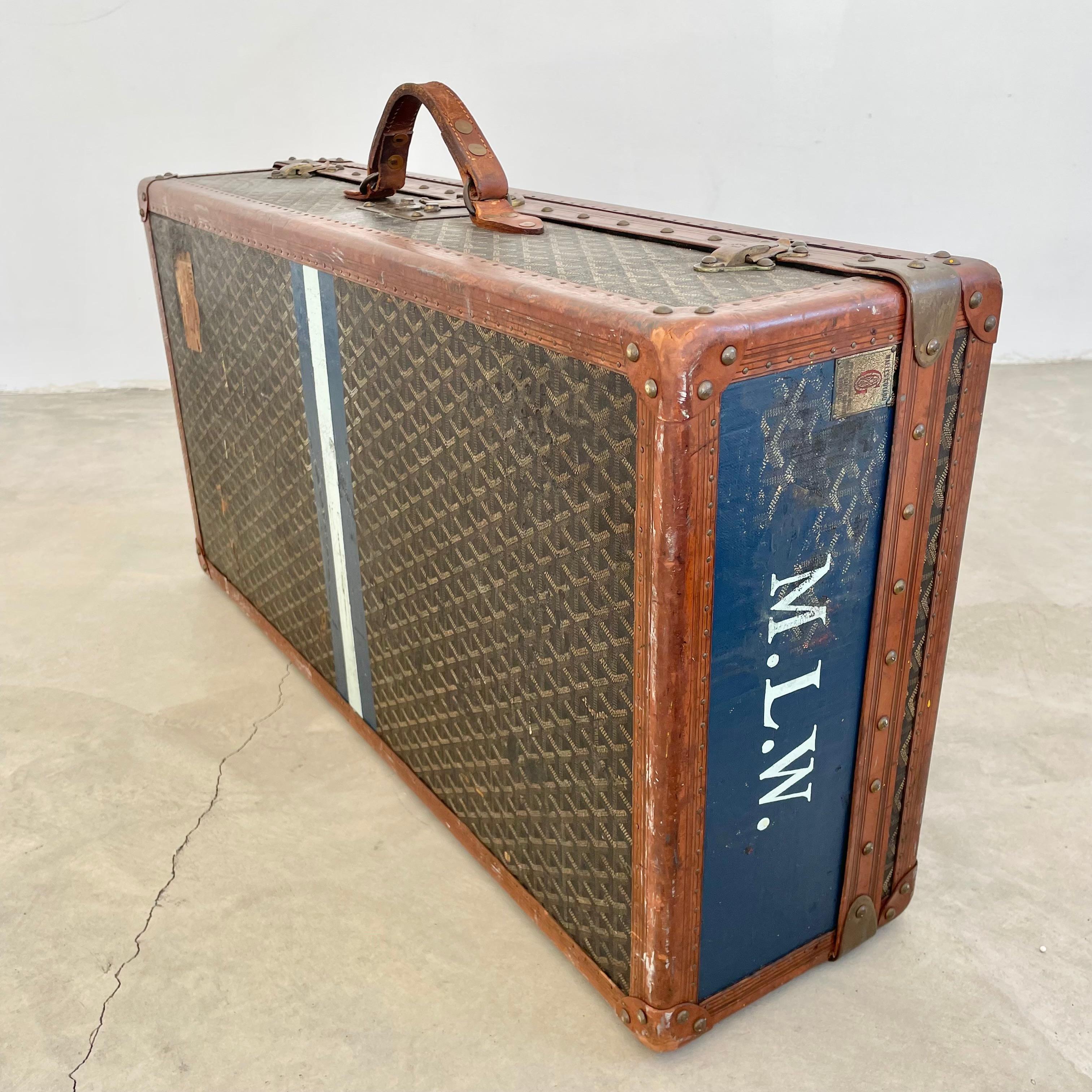 French Goyard Trunk, 1940s France For Sale