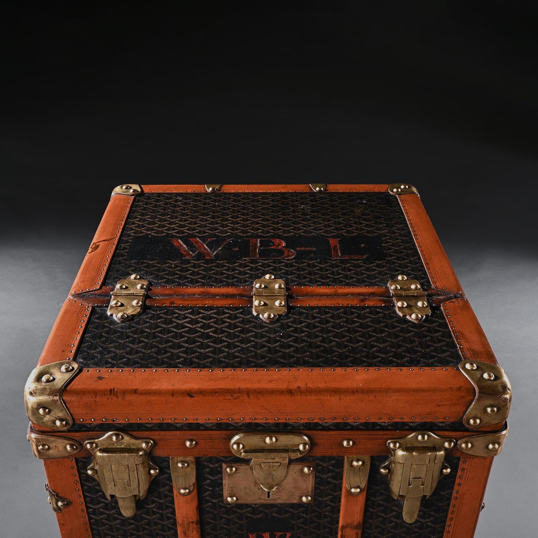 XX secolo Baule Goyard Un raro baule a vapore o guardaroba dei primi del Novecento di Goyard in vendita