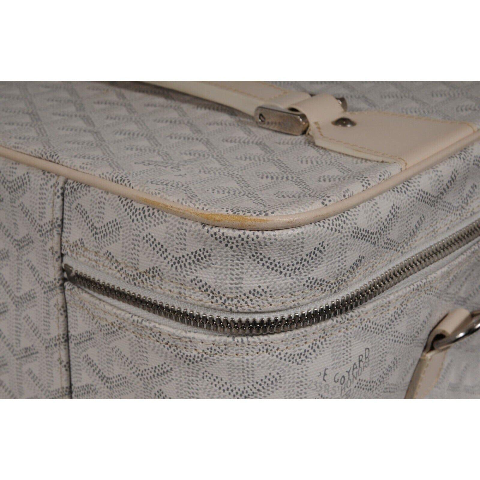 Goyard Vintage 2000's Y2k Blanco Vanity Train Case Canvas Crossbody Bolsa de viaje en venta 13