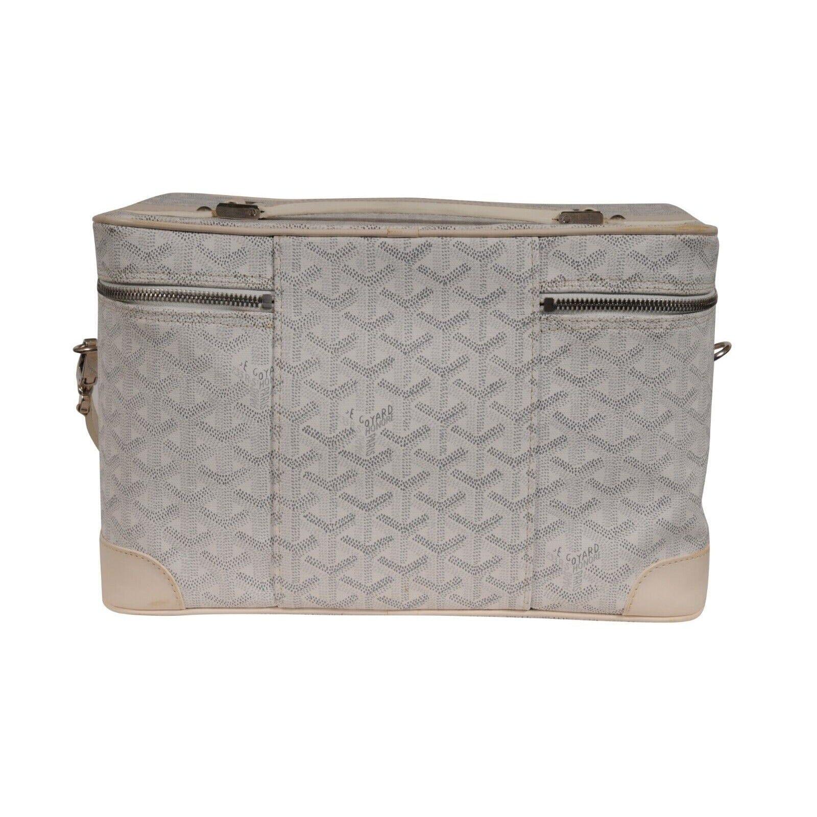 Goyard Vintage 2000's Y2k Blanco Vanity Train Case Canvas Crossbody Bolsa de viaje en venta 1