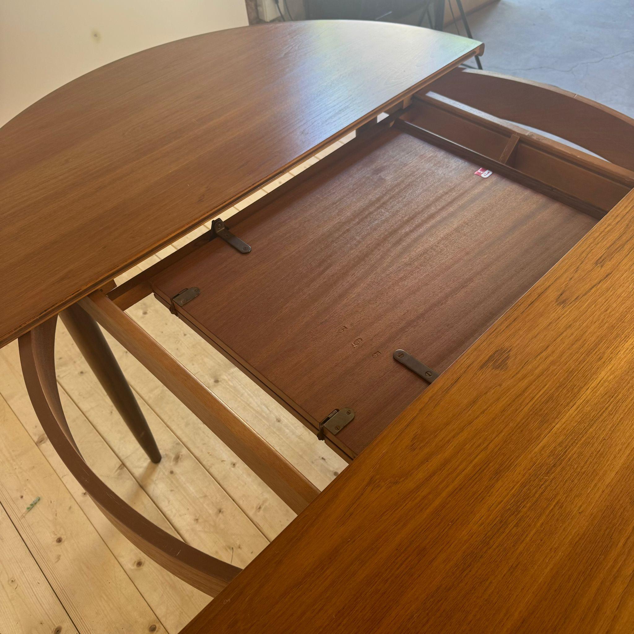 GPlan Vintage-Tisch aus Teakholz. UK 1960 im Angebot 2