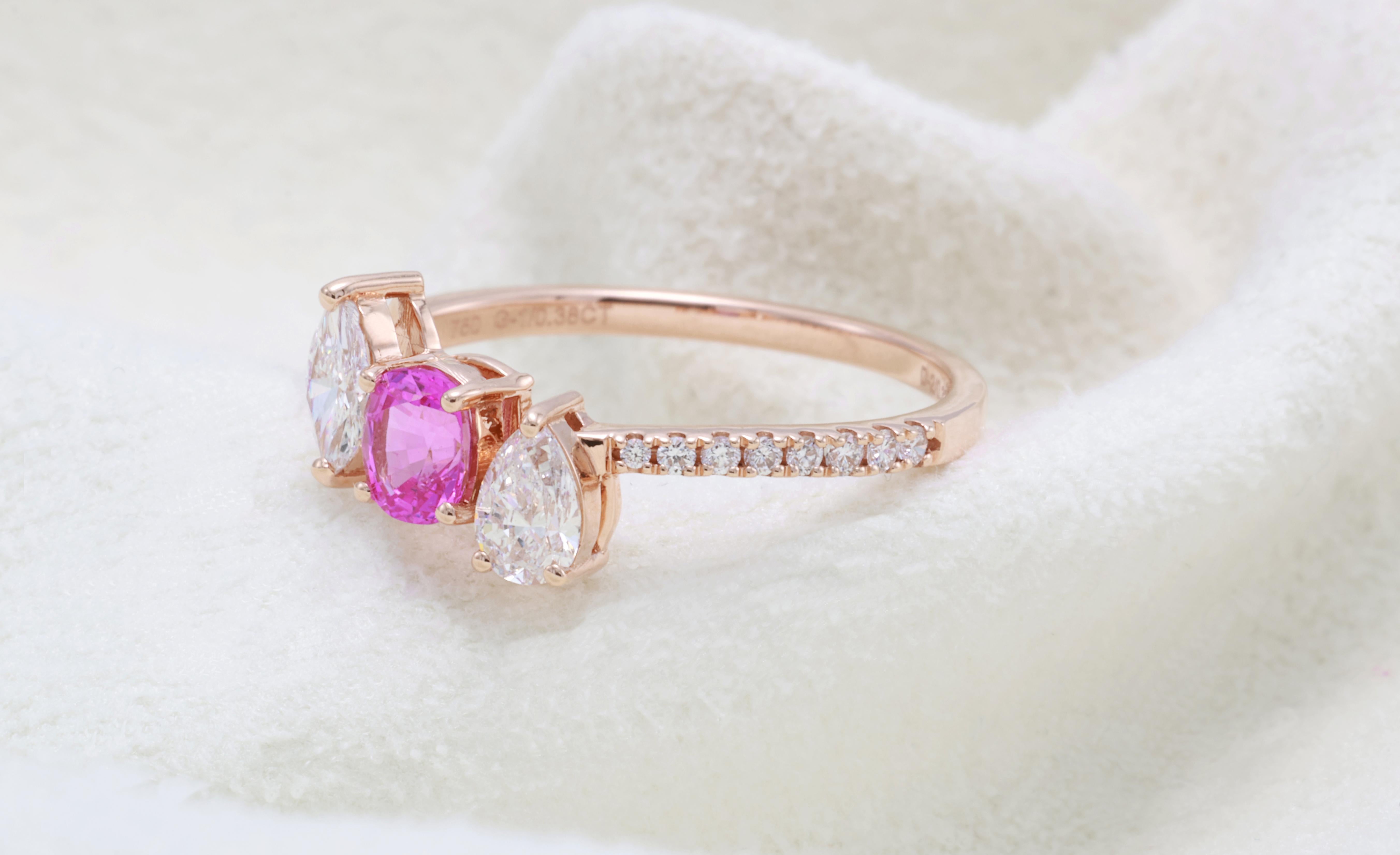 Taglio ovale Anello di diamanti con zaffiro rosa naturale violaceo certificato GRA da 0,38 carati in vendita