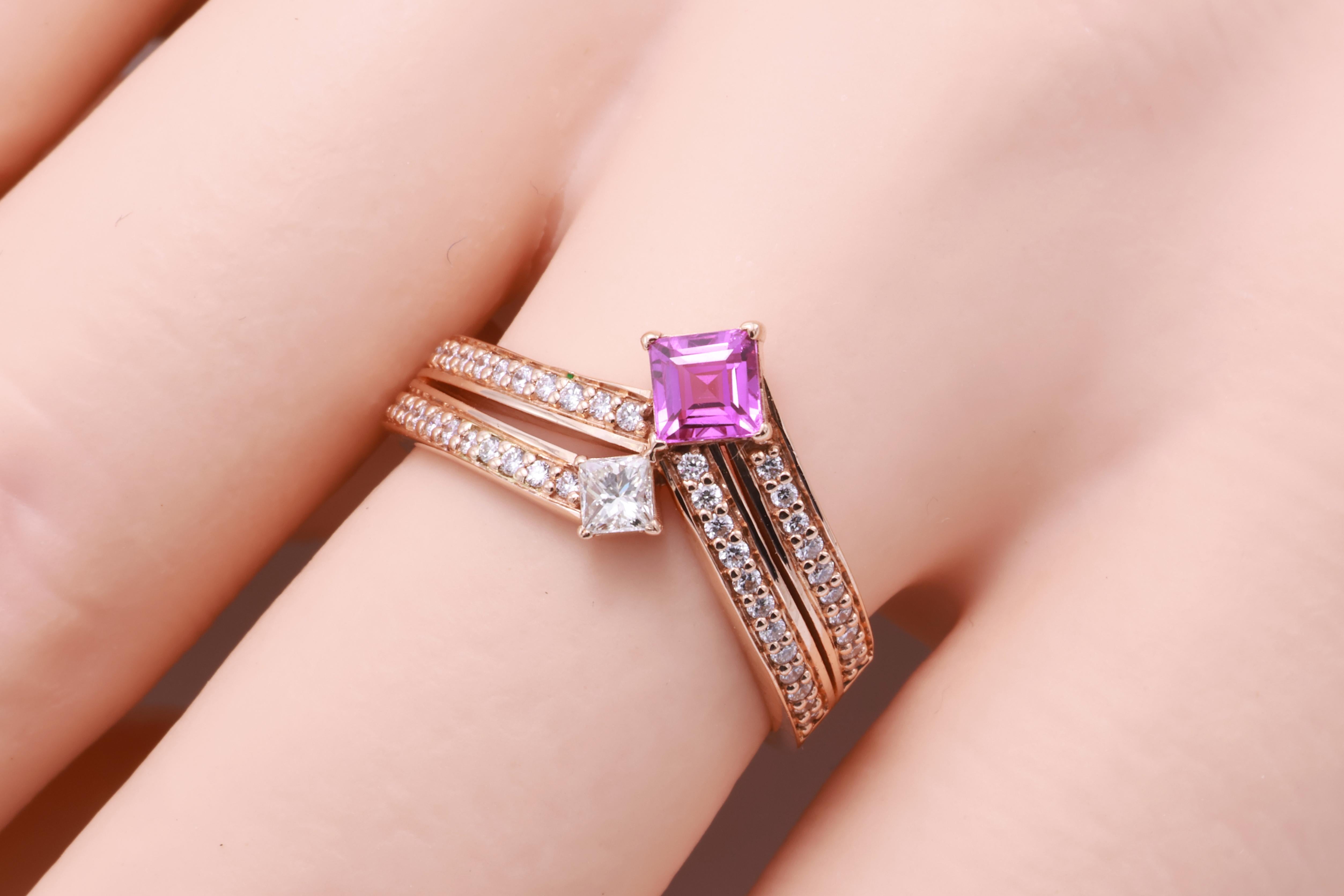 Anello con Diamante Principessa con Zaffiro Rosa Purpureo Naturale certificato GRA da 0,41 Carati in vendita 6