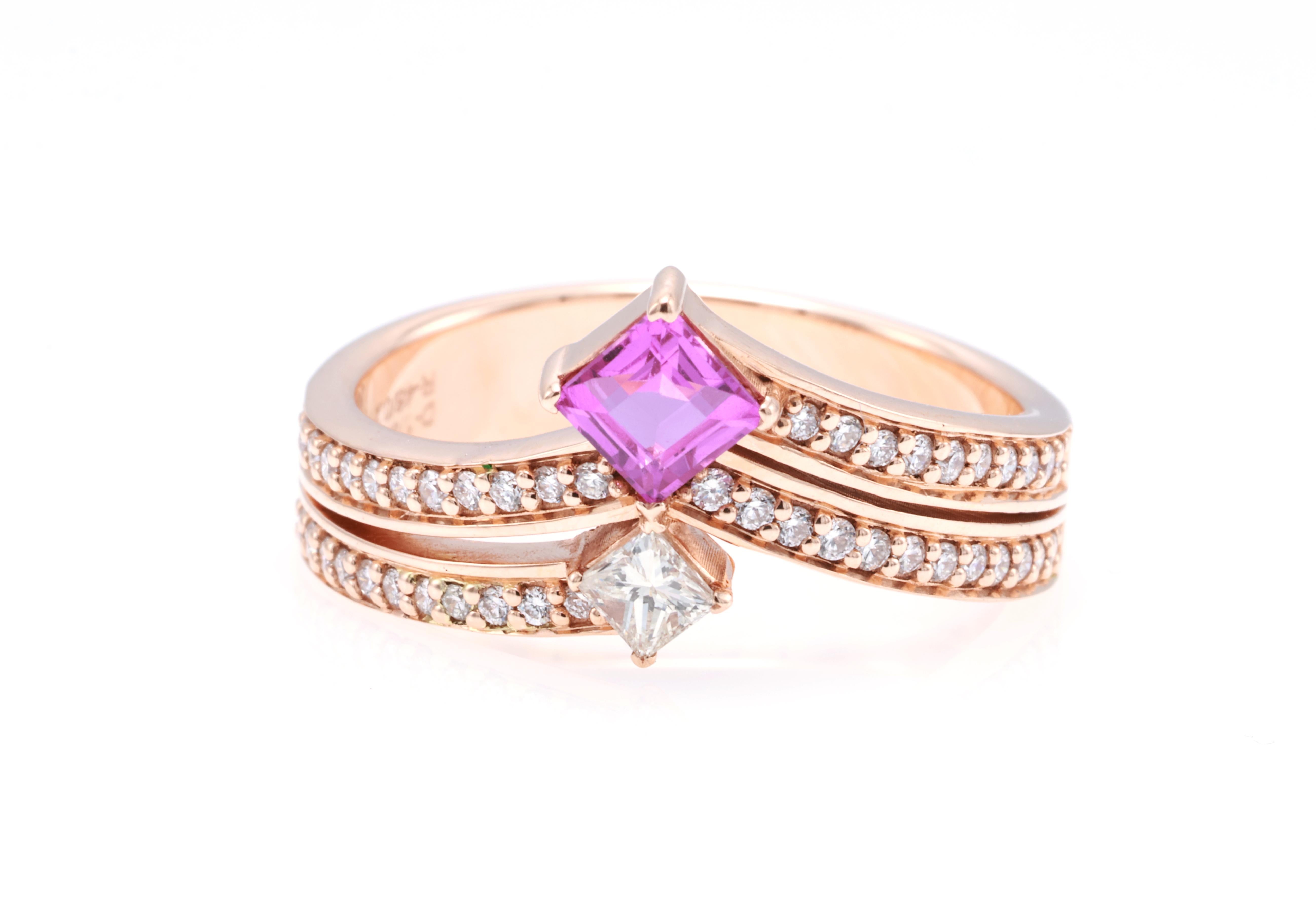 Anello in oro bianco 18 carati con diamanti
  
  Colore e caratura dell'oro: Oro bianco 18kt
  Peso: 5.03 grammi
  
  Imposta con...
  Tipo di pietra: Zaffiro
  Forma: principessa
  Carati: 0,41 ct
  Colore: Rosa violaceo
  
 
  Pietre circostanti: