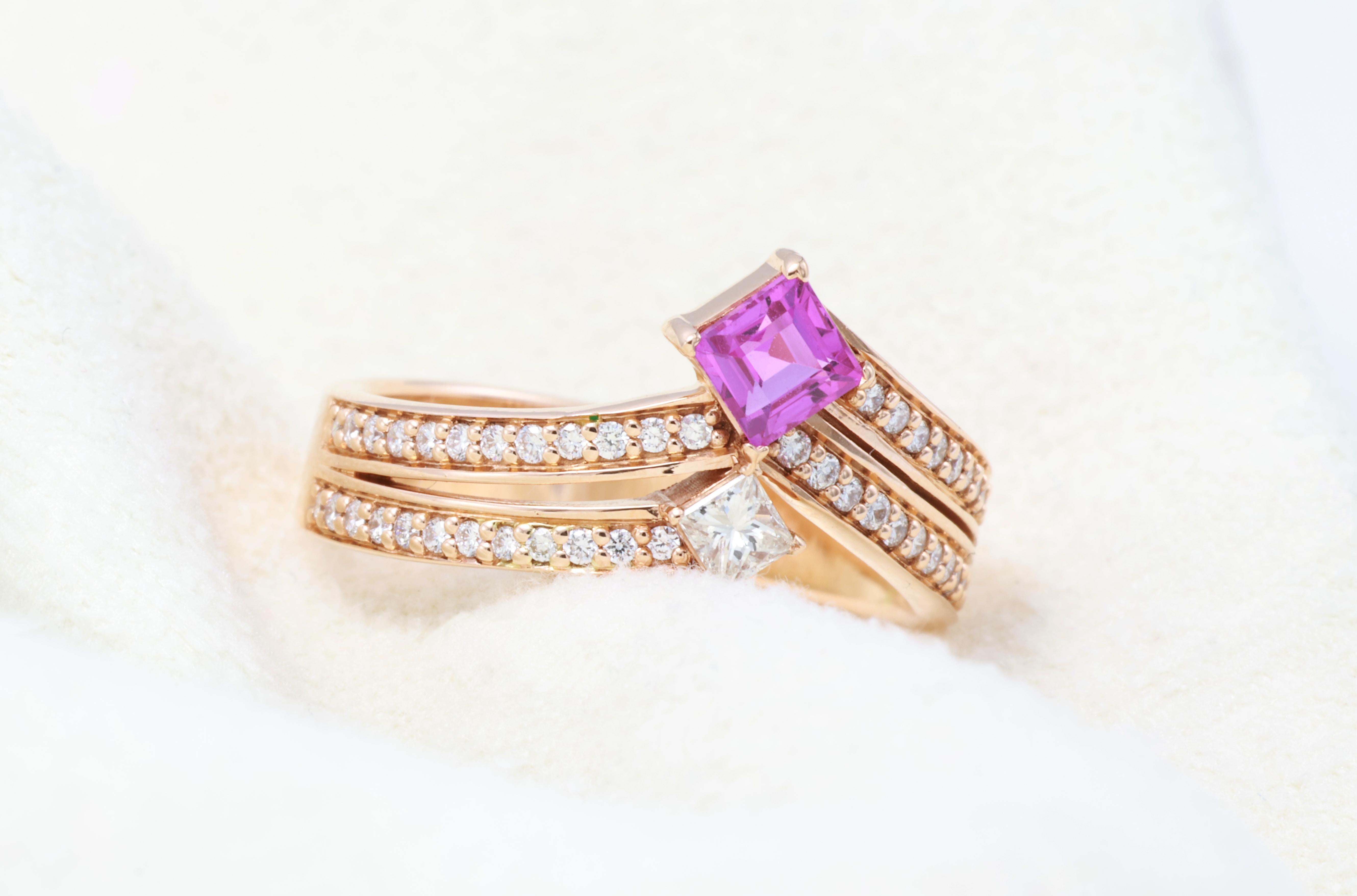 Anello con Diamante Principessa con Zaffiro Rosa Purpureo Naturale certificato GRA da 0,41 Carati in vendita 4