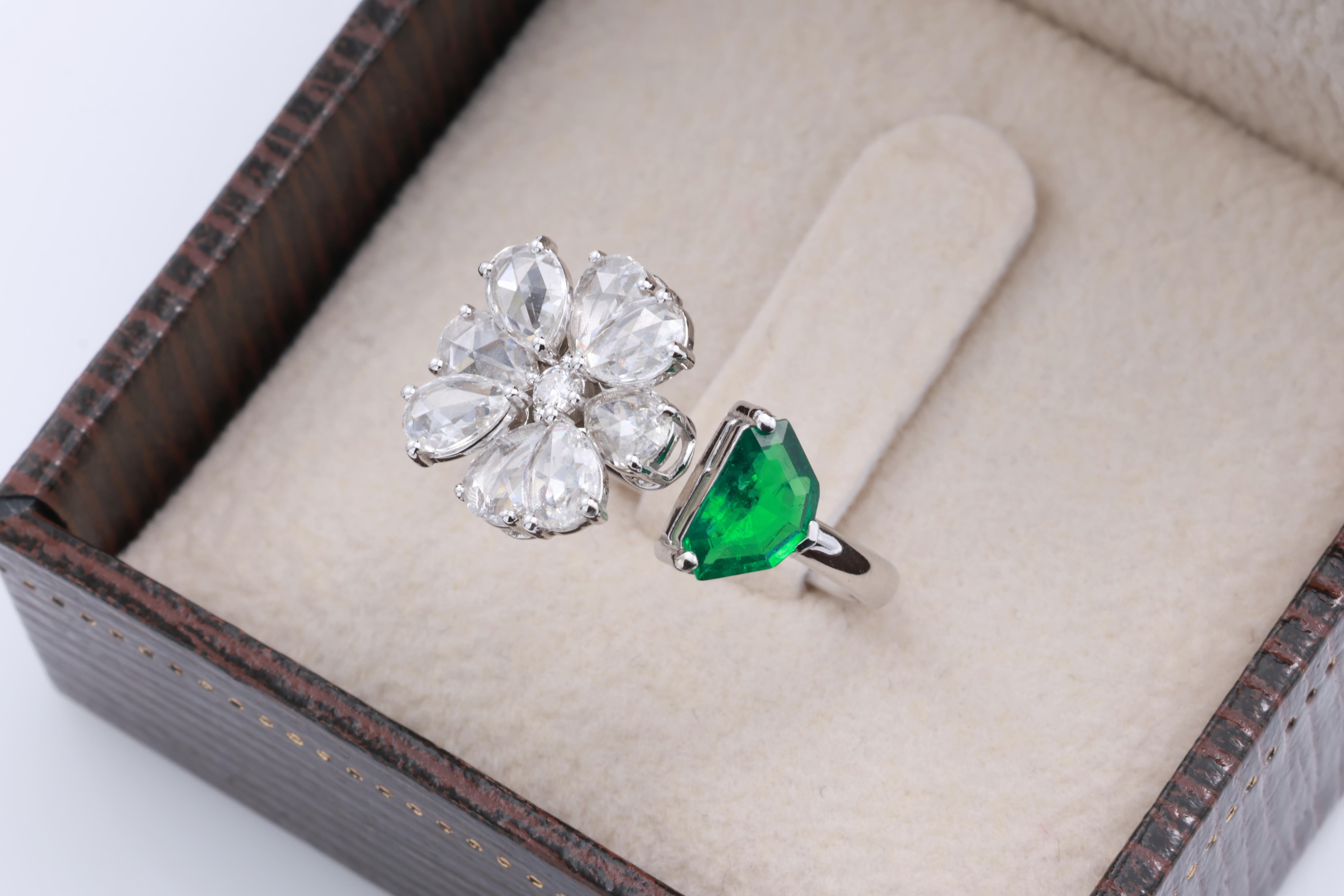 GRA Certified 0.46 Carat Natural Vivid Green Sapphire Emerald Diamond Ring (Bague saphir émeraude diamant) en vente 3